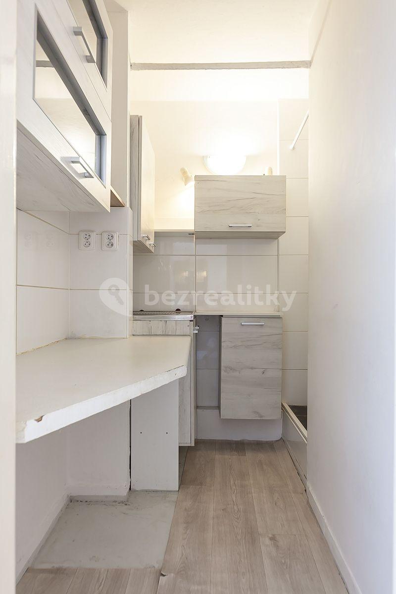 Studio flat for sale, 23 m², Boženy Němcové, Dobříš, Středočeský Region