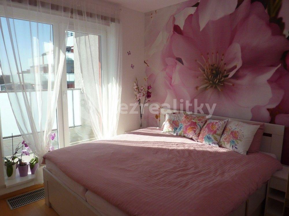 2 bedroom with open-plan kitchen flat for sale, 118 m², Kakosova, Prague, Prague