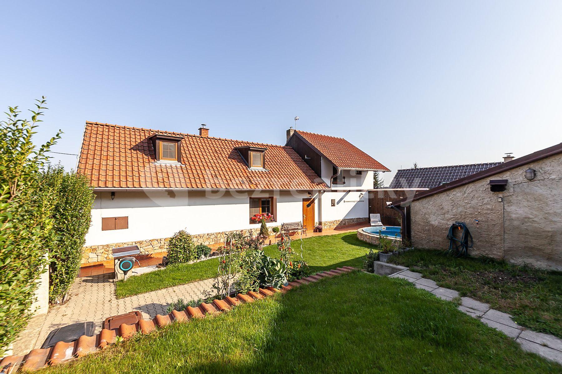 house for sale, 133 m², Lešany, Nelahozeves, Středočeský Region