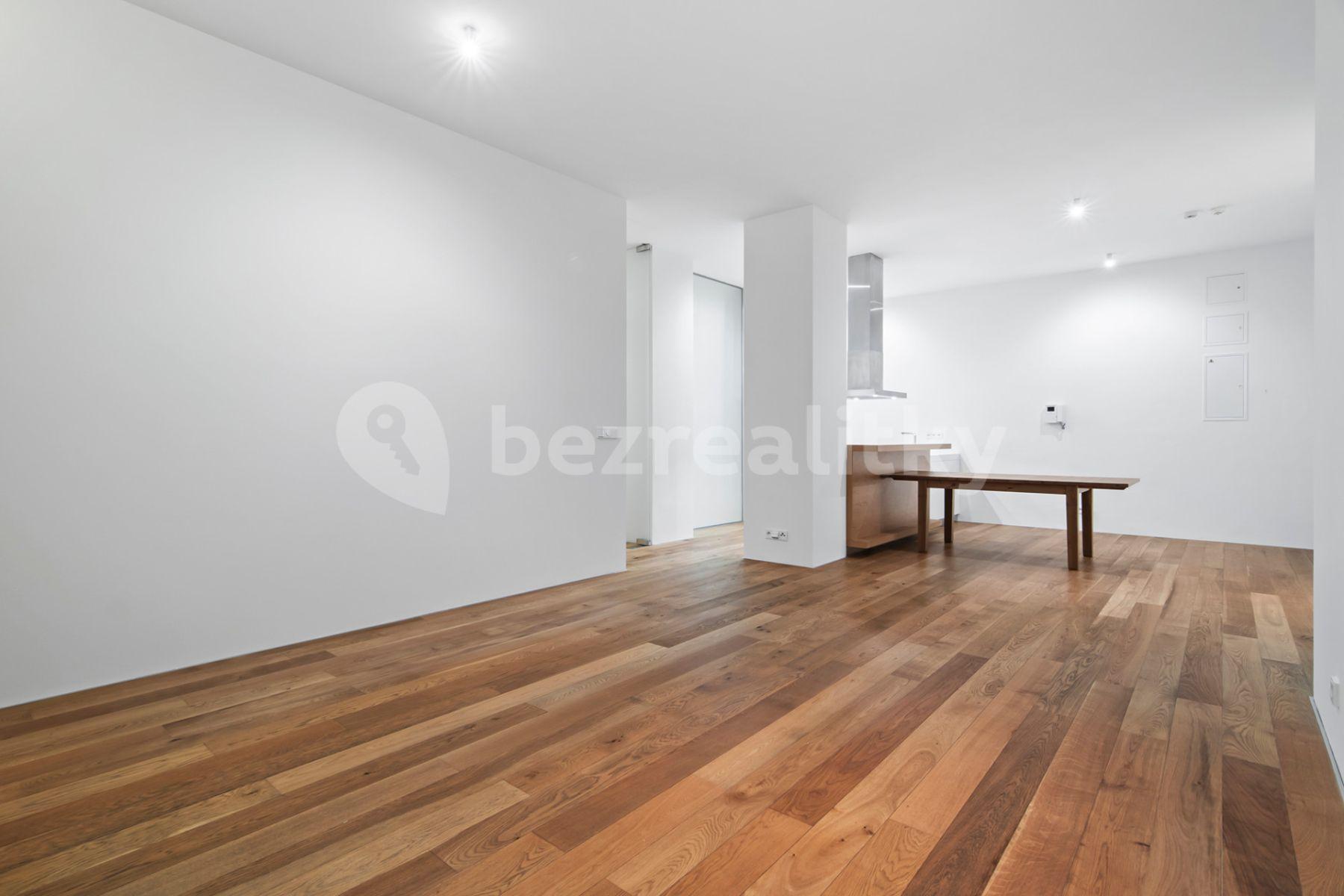 2 bedroom with open-plan kitchen flat to rent, 114 m², Laubova, Prague, Prague