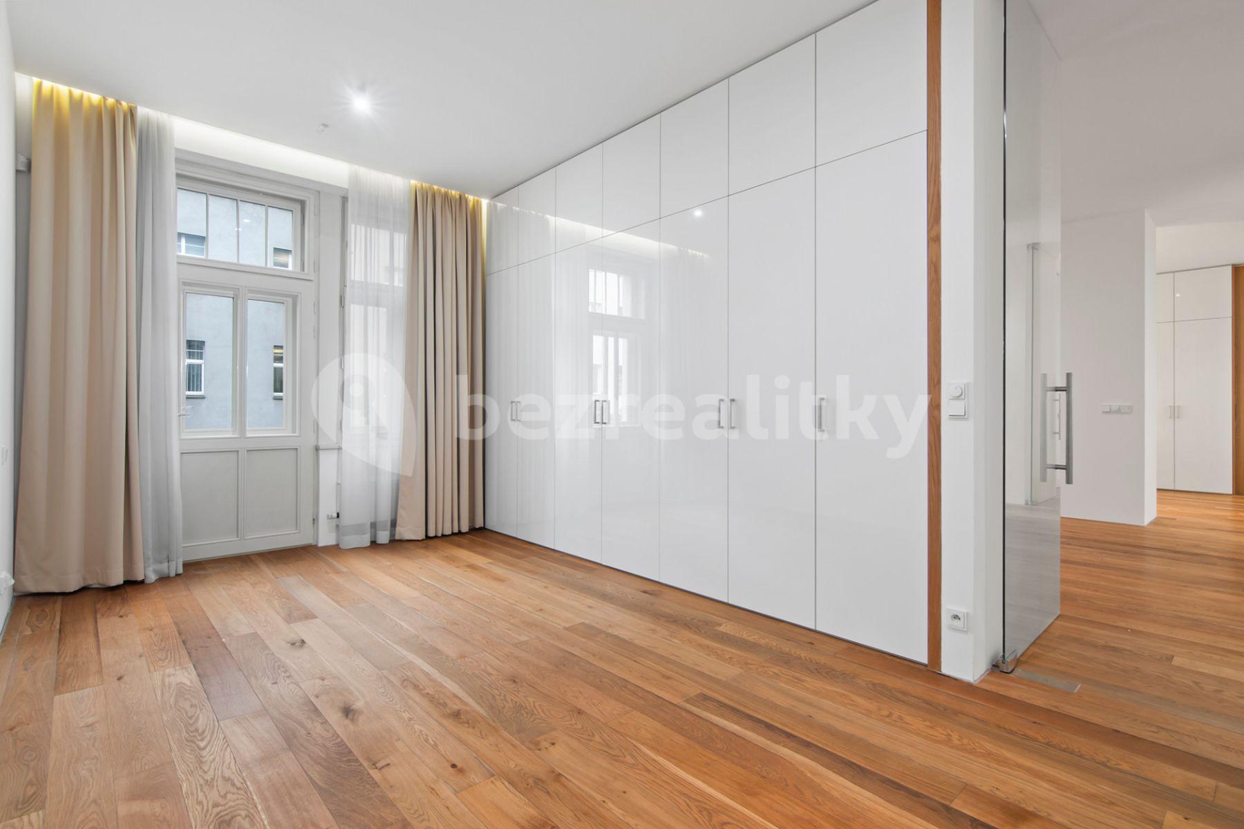 2 bedroom with open-plan kitchen flat to rent, 114 m², Laubova, Prague, Prague