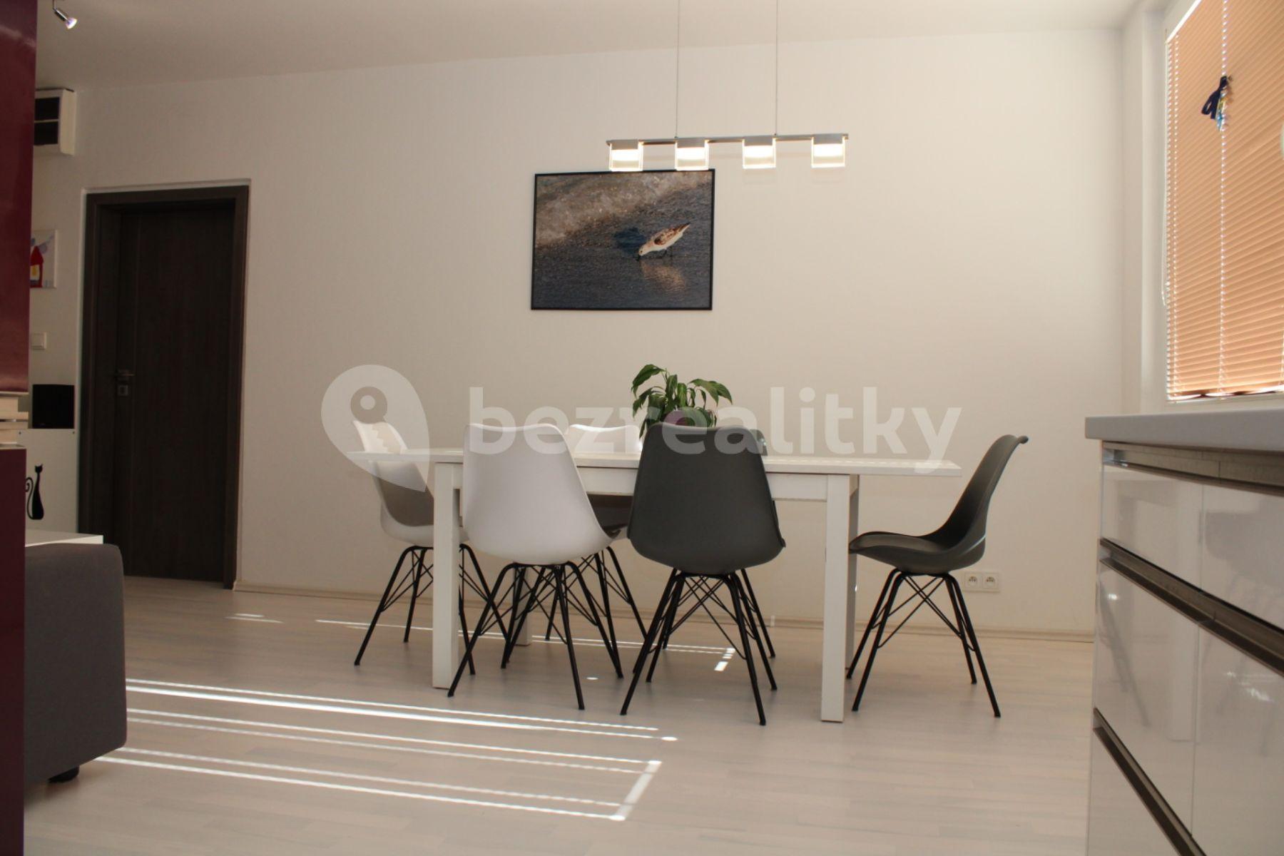 3 bedroom with open-plan kitchen flat for sale, 92 m², Tavolníková, Prague, Prague