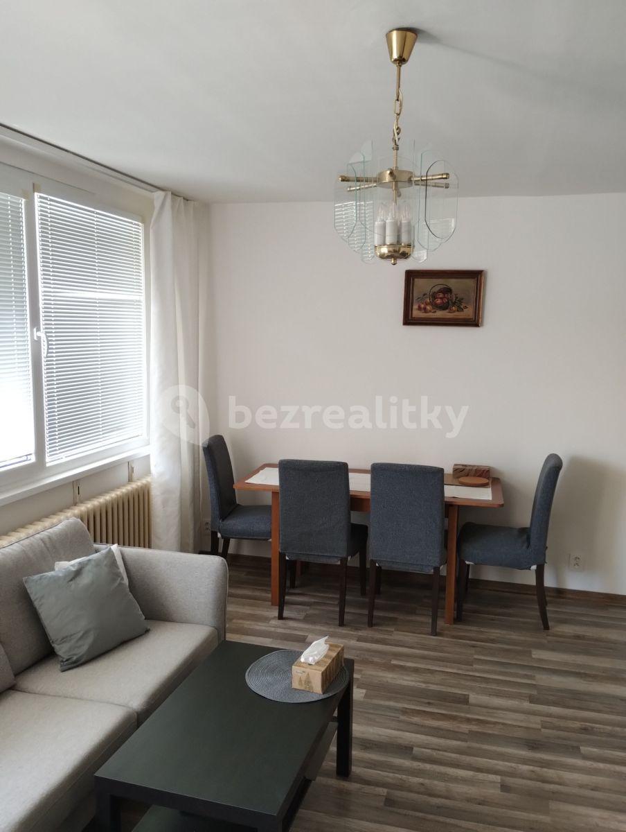 3 bedroom flat to rent, 70 m², Weberova, Prague, Prague