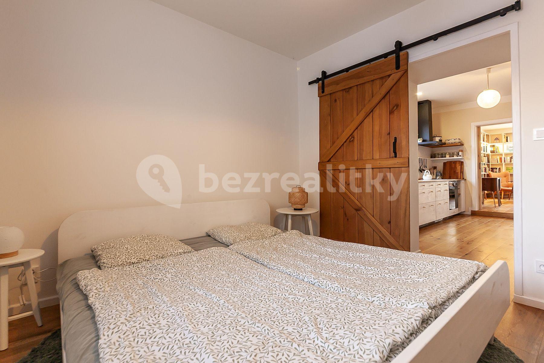 3 bedroom flat for sale, 74 m², Mírové náměstí, Kouřim, Středočeský Region