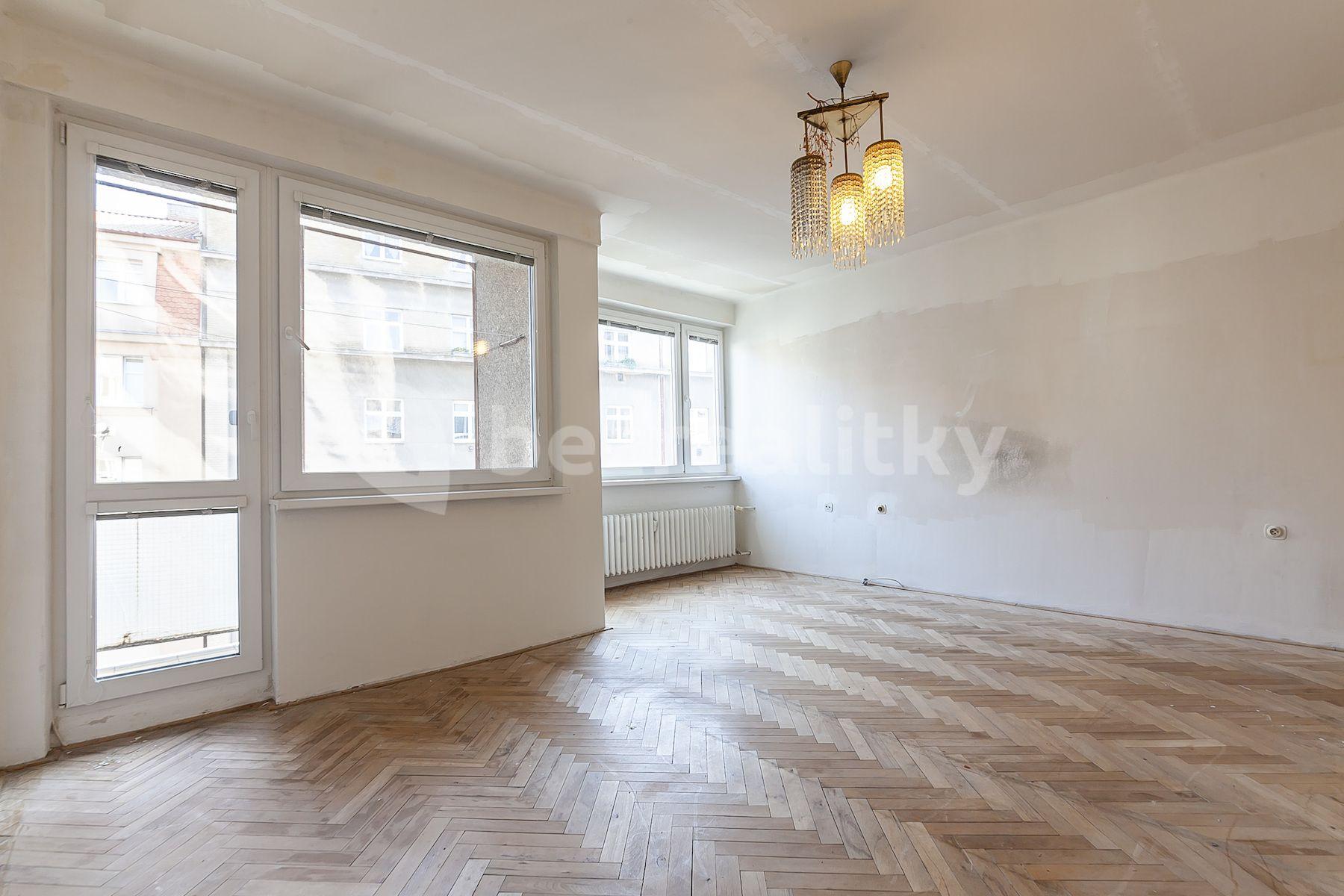 3 bedroom flat for sale, 75 m², Pod Pramenem, Prague, Prague