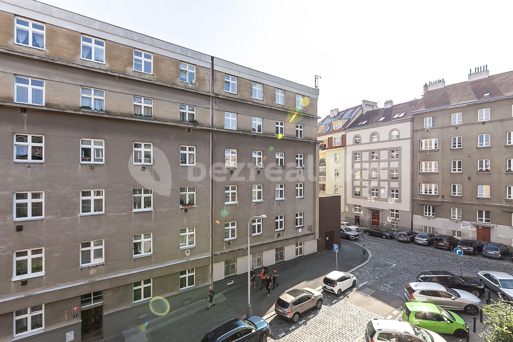 3 bedroom flat for sale, 75 m², Pod Pramenem, Prague, Prague