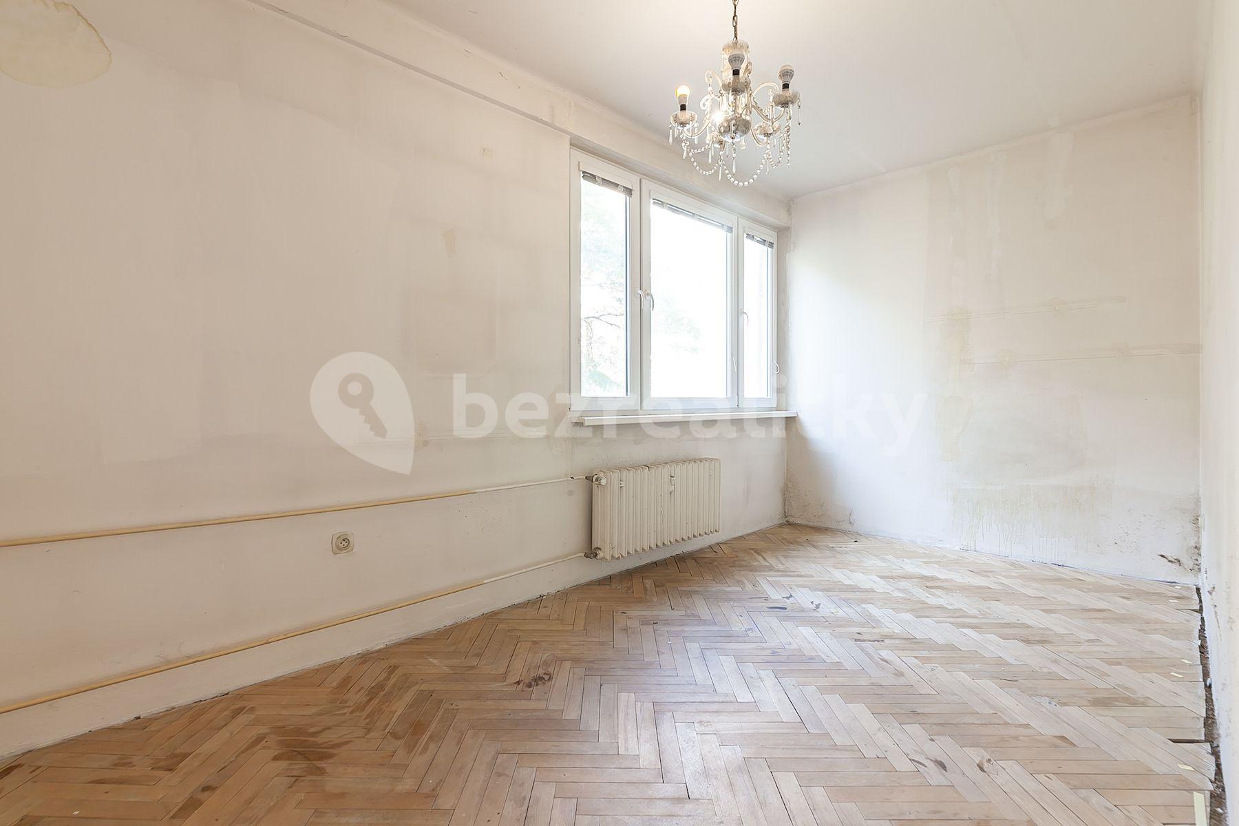 3 bedroom flat for sale, 75 m², Pod Pramenem, Prague, Prague