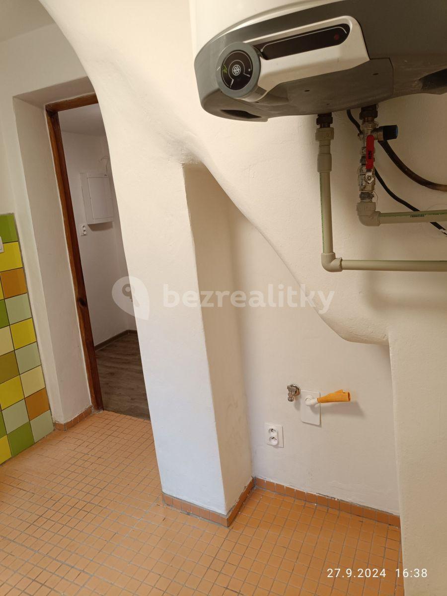 Studio flat to rent, 35 m², Nebužely, Středočeský Region