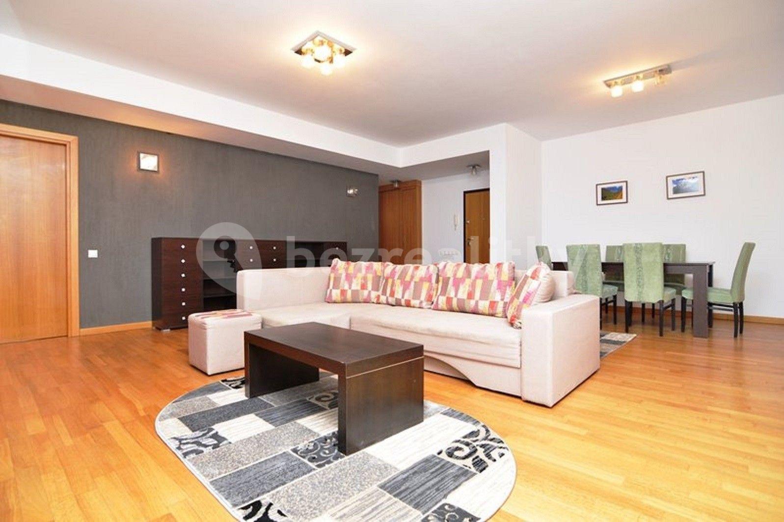 2 bedroom flat to rent, 72 m², Veverkova, Prague, Prague