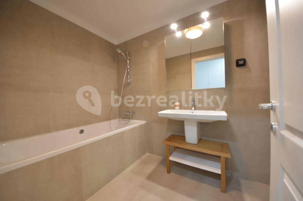 2 bedroom flat to rent, 70 m², Hybešova, Brno, Jihomoravský Region