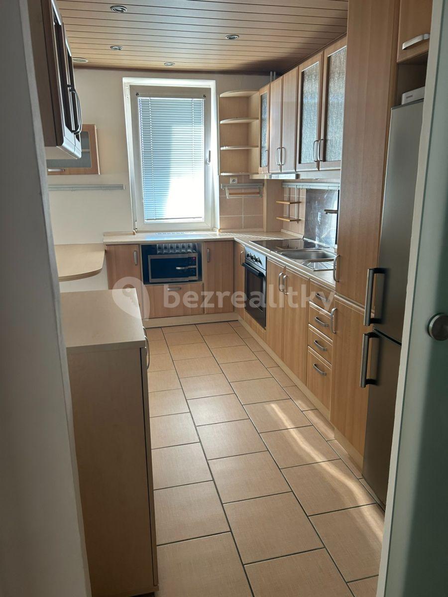 3 bedroom flat for sale, 67 m², Jabkenice, Středočeský Region