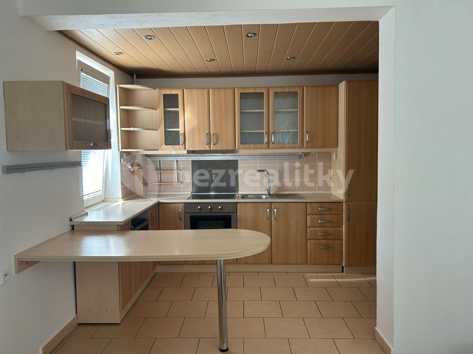 3 bedroom flat for sale, 67 m², Jabkenice, Středočeský Region