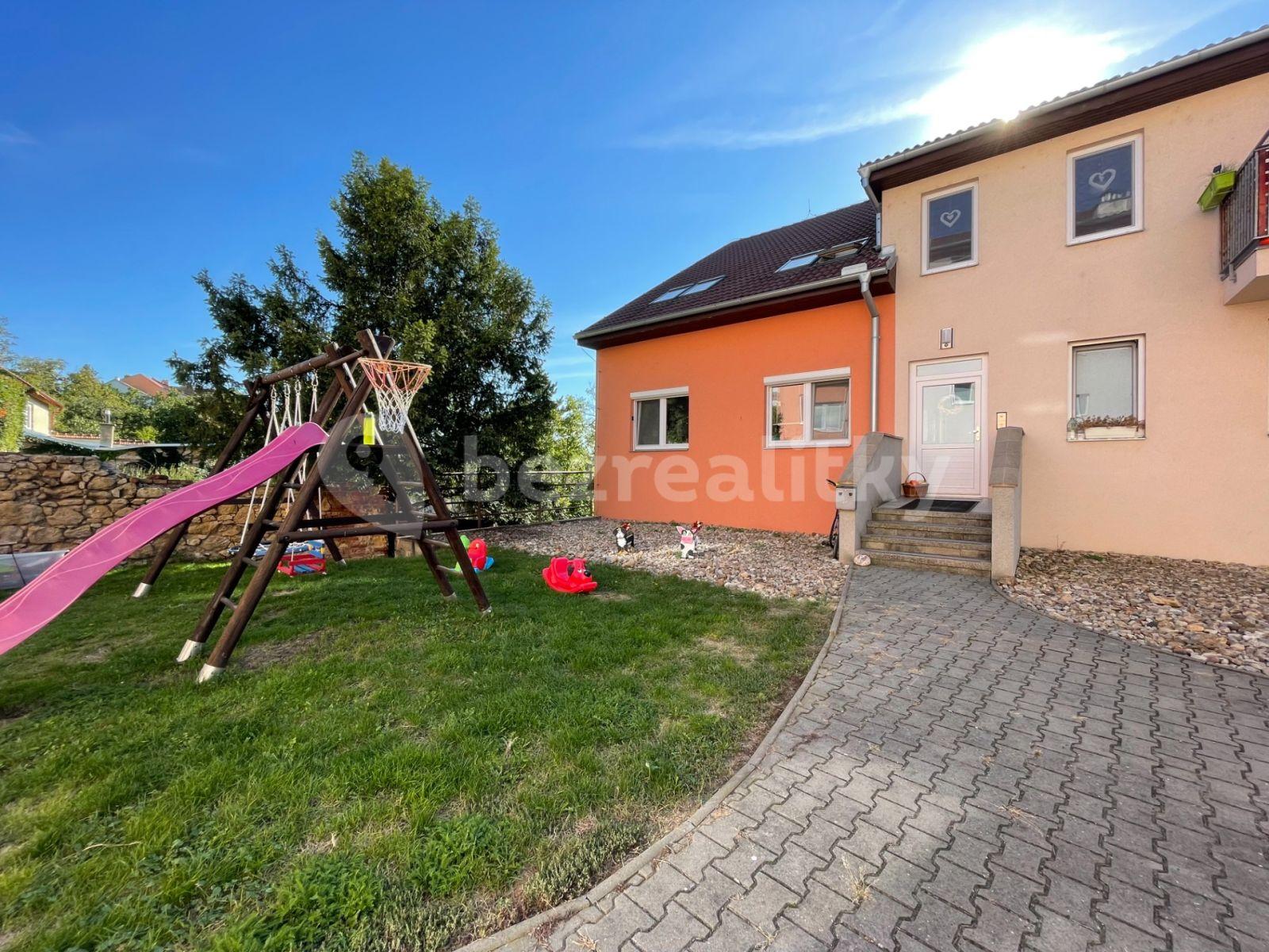 2 bedroom with open-plan kitchen flat for sale, 68 m², Komenského, Židlochovice, Jihomoravský Region