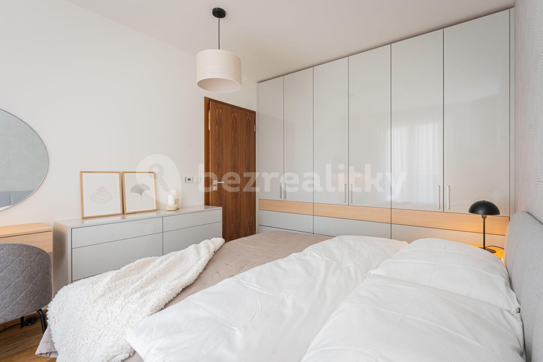 1 bedroom with open-plan kitchen flat for sale, 57 m², Čumpelíkova, Prague, Prague