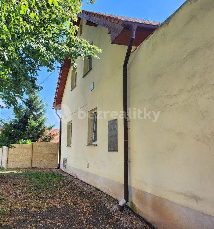 4 bedroom with open-plan kitchen flat to rent, 100 m², Libeř, Středočeský Region