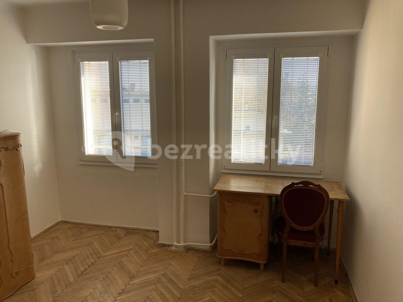 4 bedroom flat for sale, 84 m², U Krčské vodárny, Prague, Prague