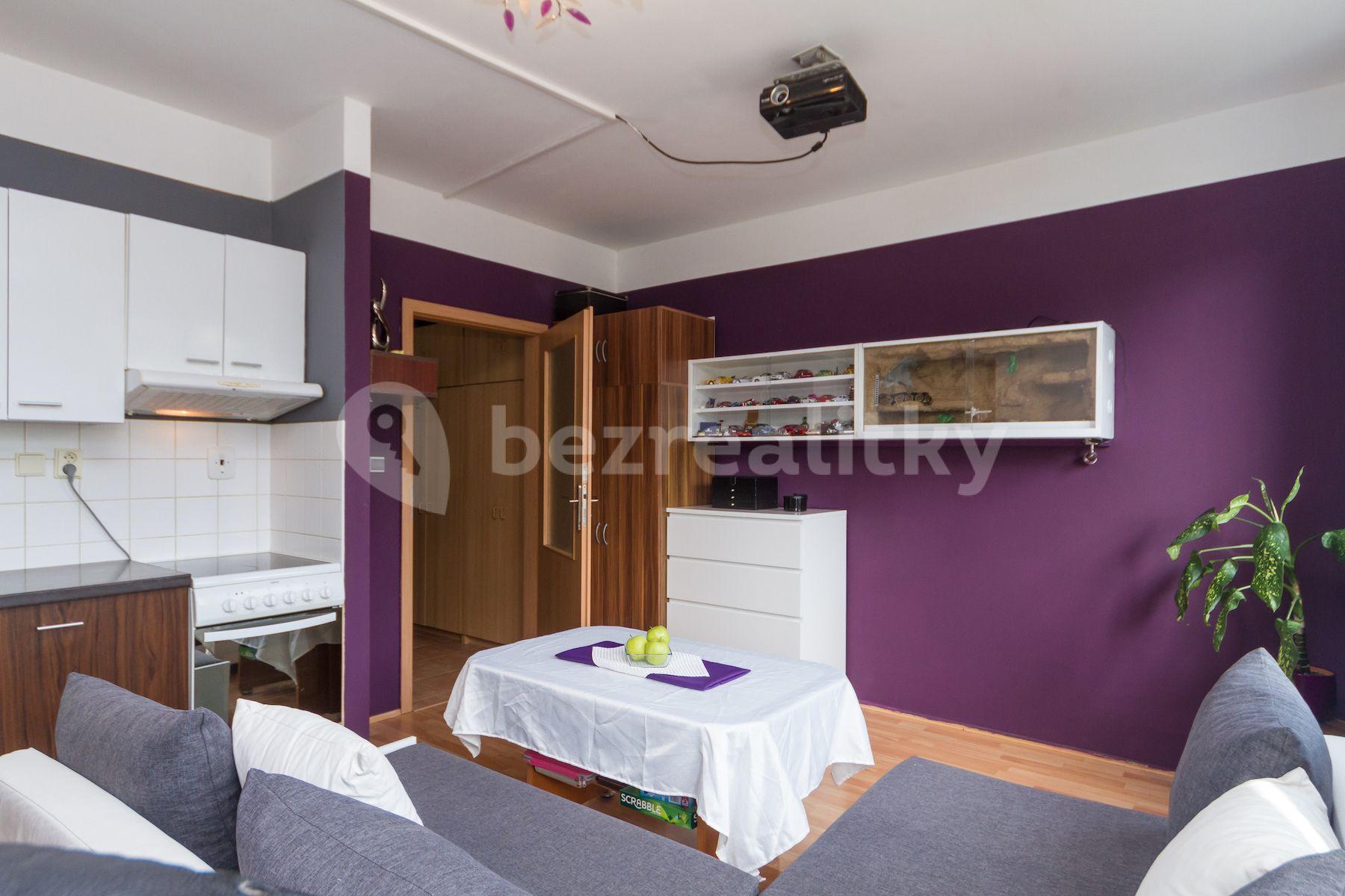 Studio flat for sale, 28 m², Modletice, Modletice, Středočeský Region