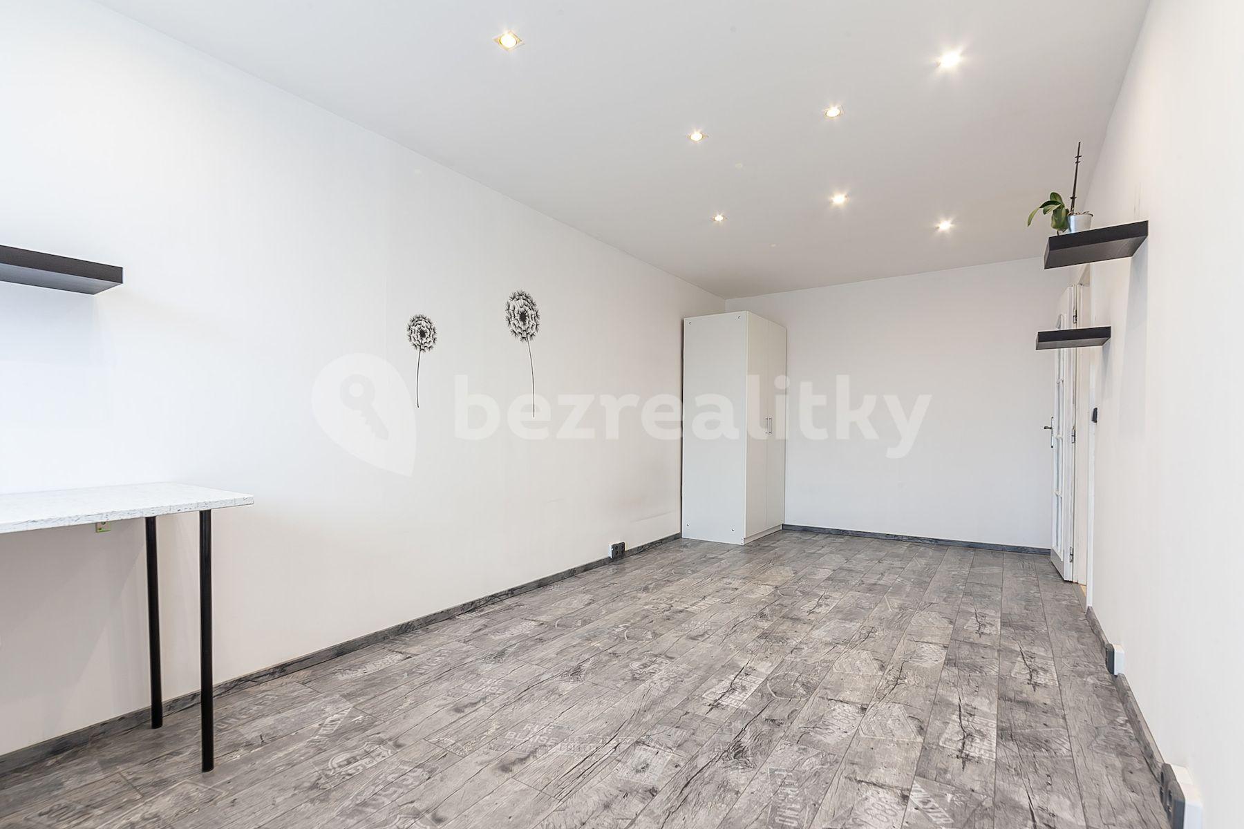 1 bedroom with open-plan kitchen flat for sale, 63 m², Malotická, Prague, Prague