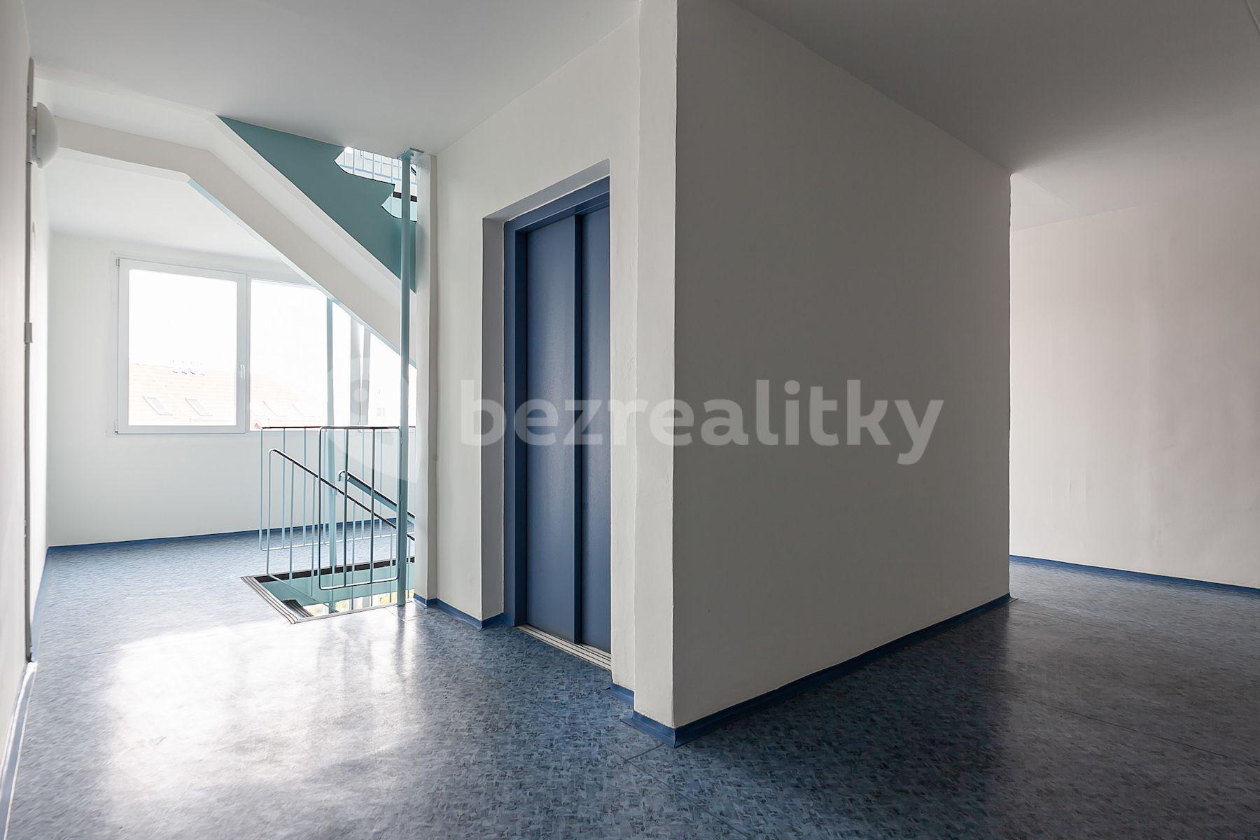 1 bedroom with open-plan kitchen flat for sale, 63 m², Malotická, Prague, Prague