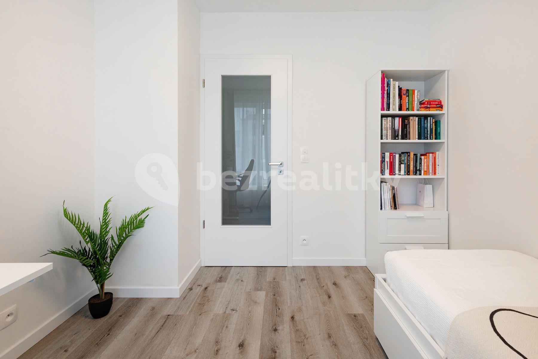 2 bedroom with open-plan kitchen flat for sale, 71 m², Polní, Strančice, Středočeský Region