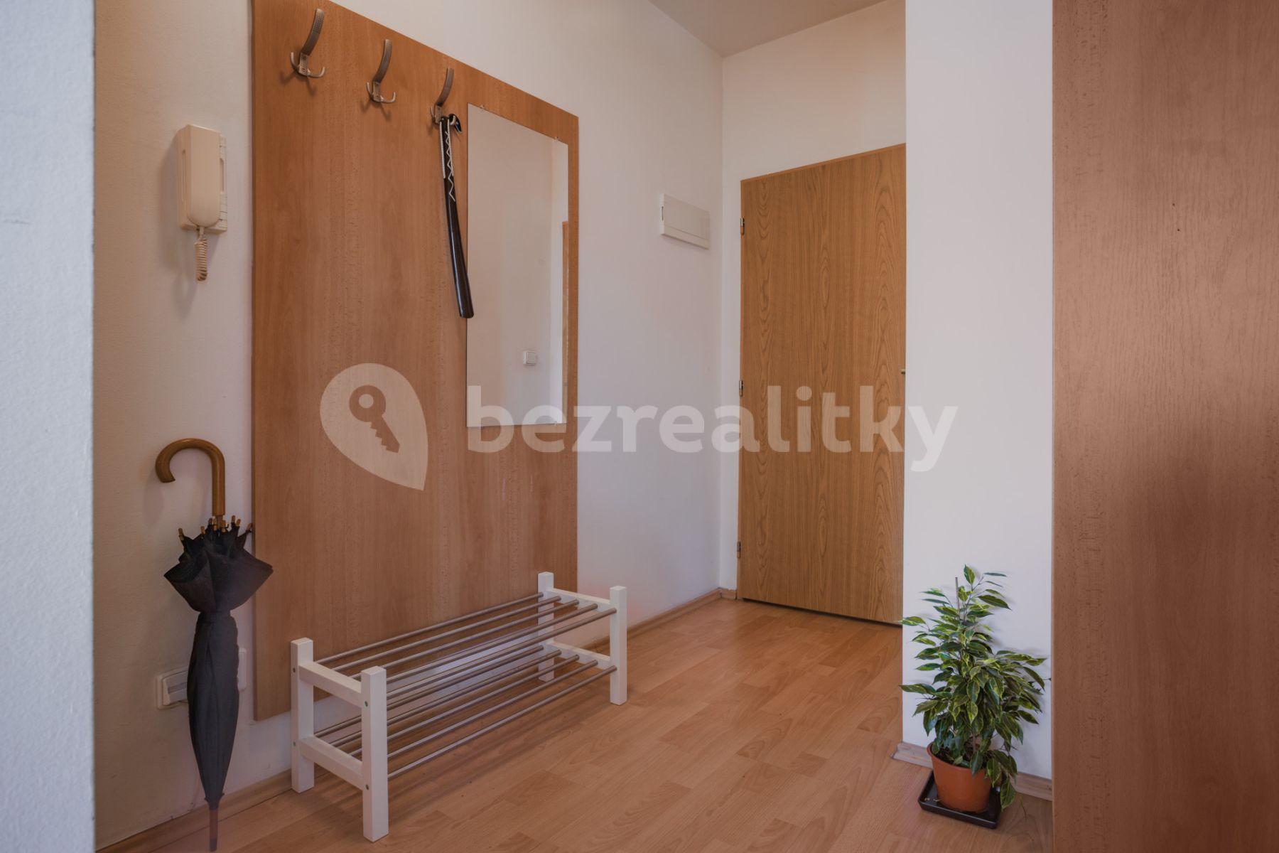 Studio flat to rent, 33 m², Kozácká, Prague, Prague