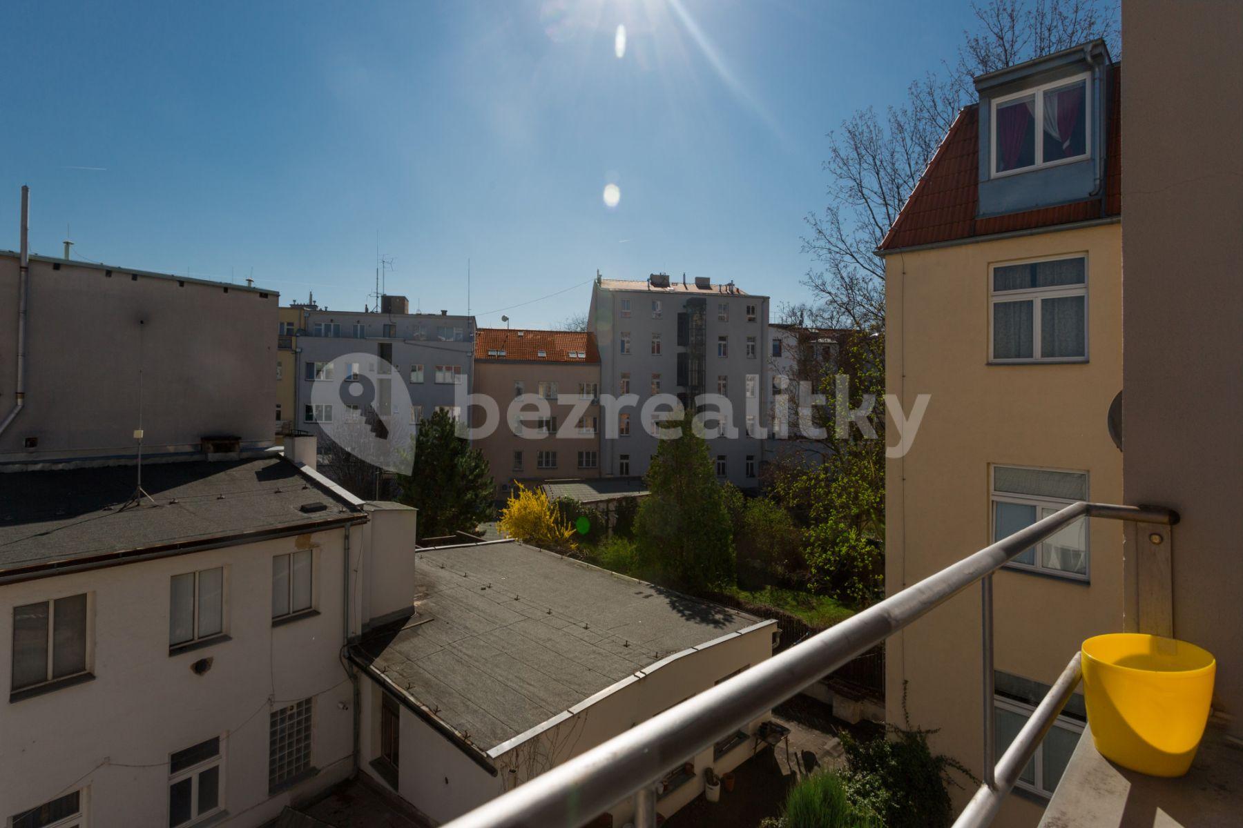 Studio flat to rent, 33 m², Kozácká, Prague, Prague