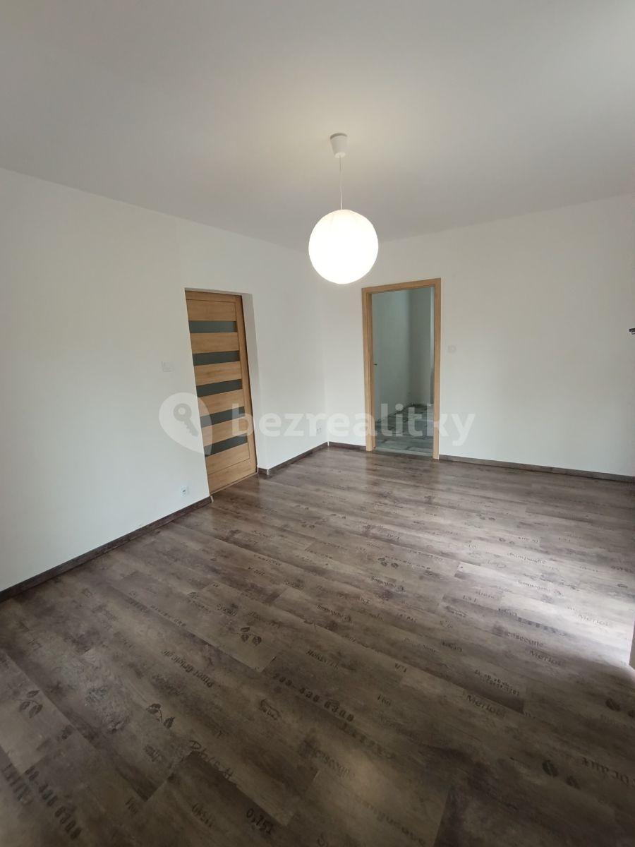 3 bedroom flat for sale, 66 m², Petrohradská, Tábor, Jihočeský Region