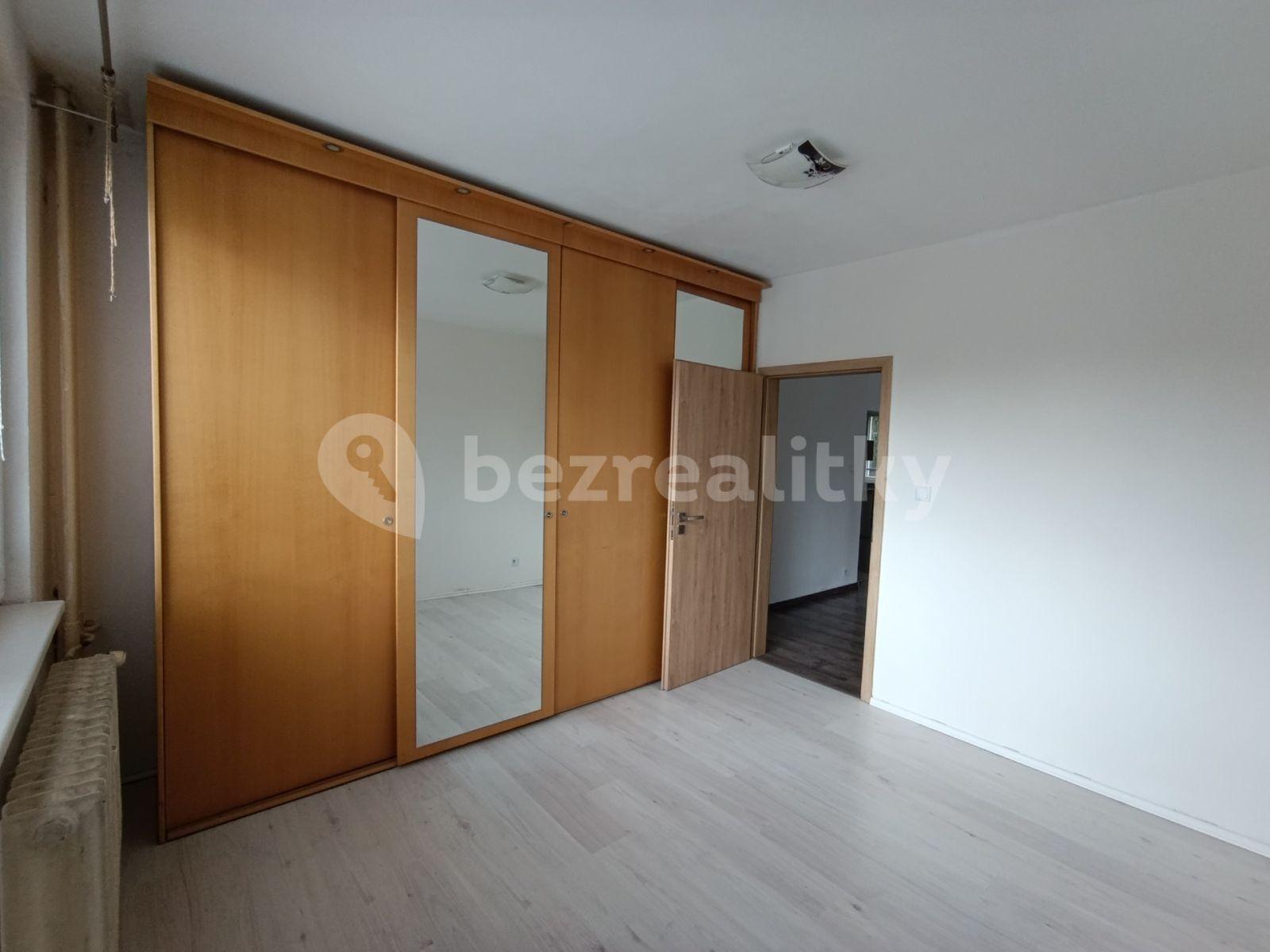 3 bedroom flat for sale, 66 m², Petrohradská, Tábor, Jihočeský Region