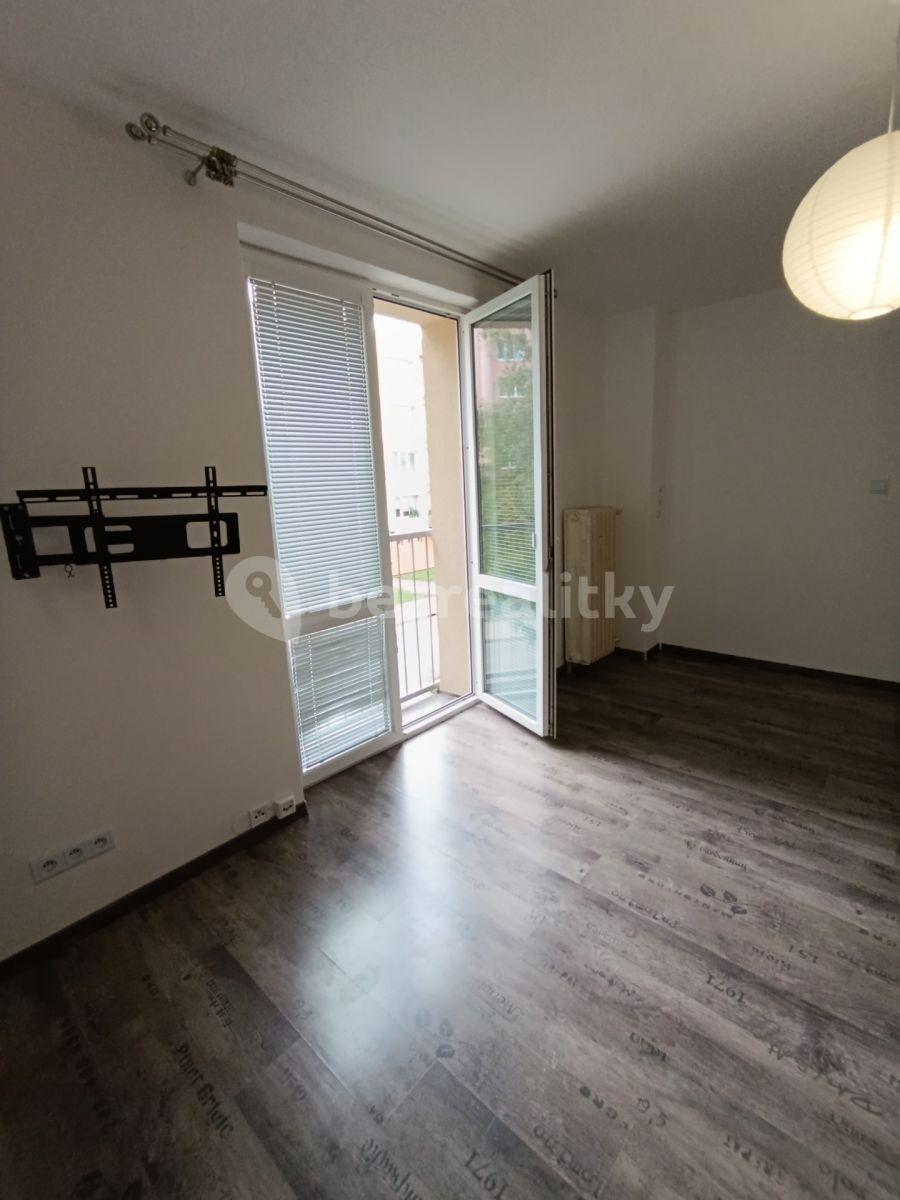 3 bedroom flat for sale, 66 m², Petrohradská, Tábor, Jihočeský Region