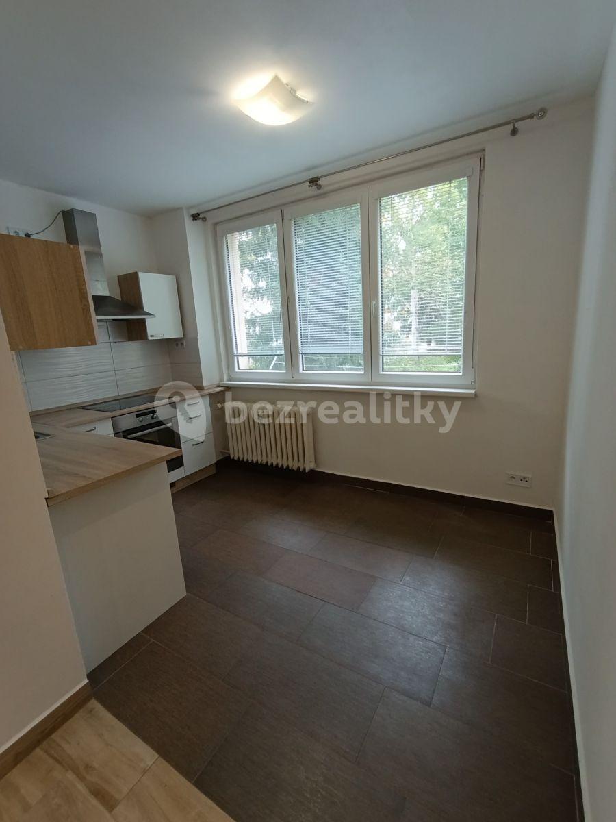 3 bedroom flat for sale, 66 m², Petrohradská, Tábor, Jihočeský Region