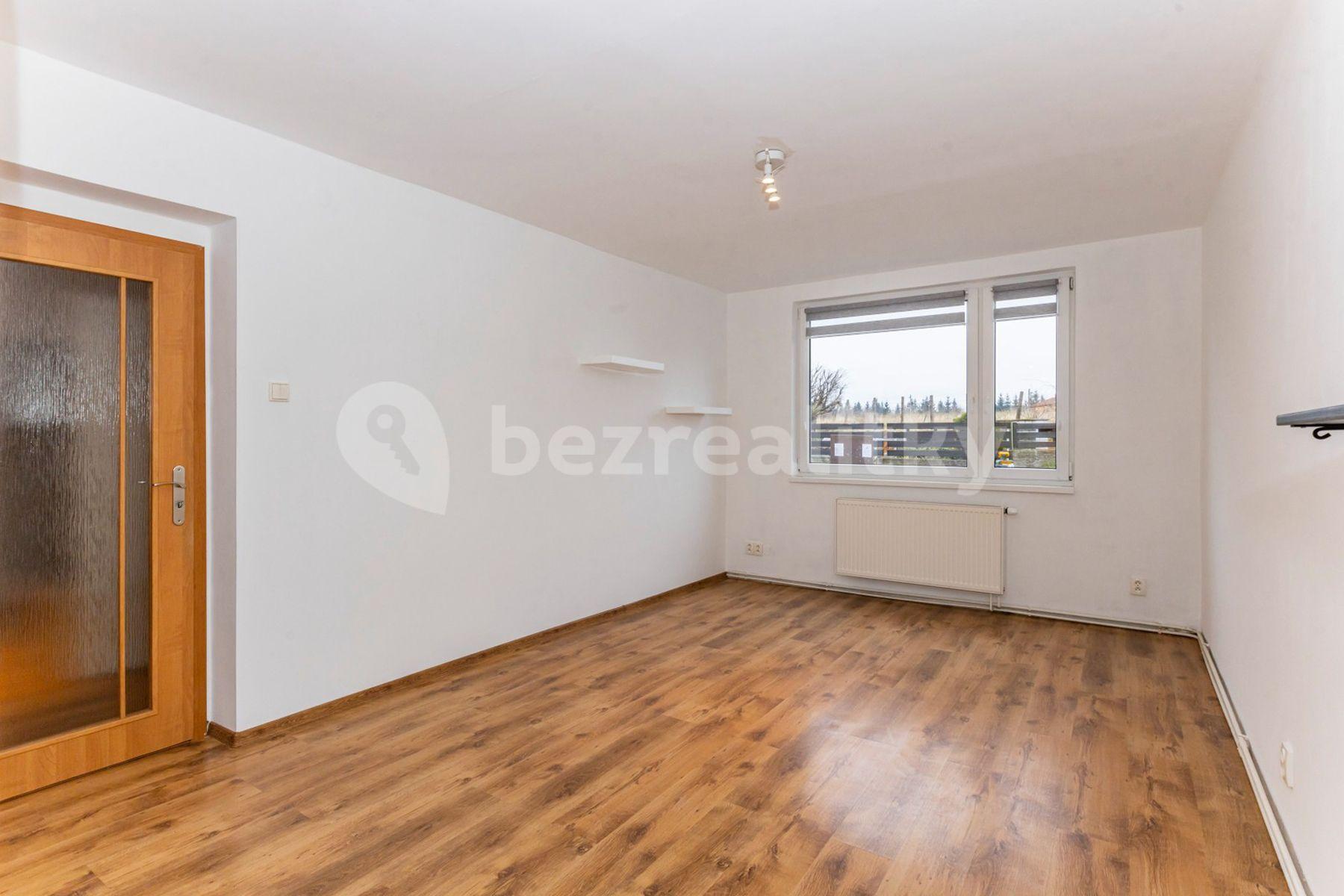 1 bedroom with open-plan kitchen flat for sale, 51 m², Jižní, Větrušice, Středočeský Region