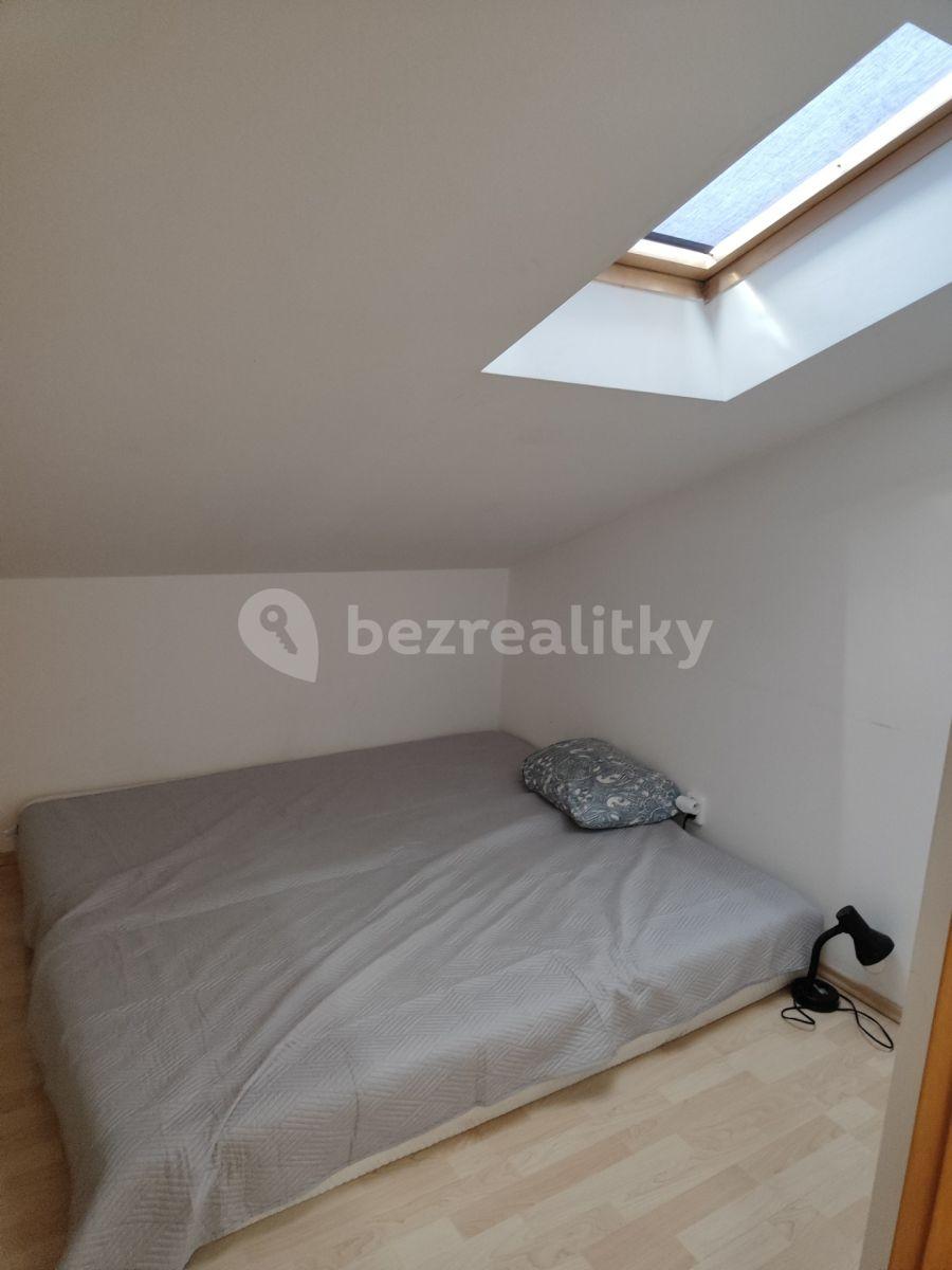 2 bedroom with open-plan kitchen flat for sale, 80 m², Na Plzeňce, Prague, Prague