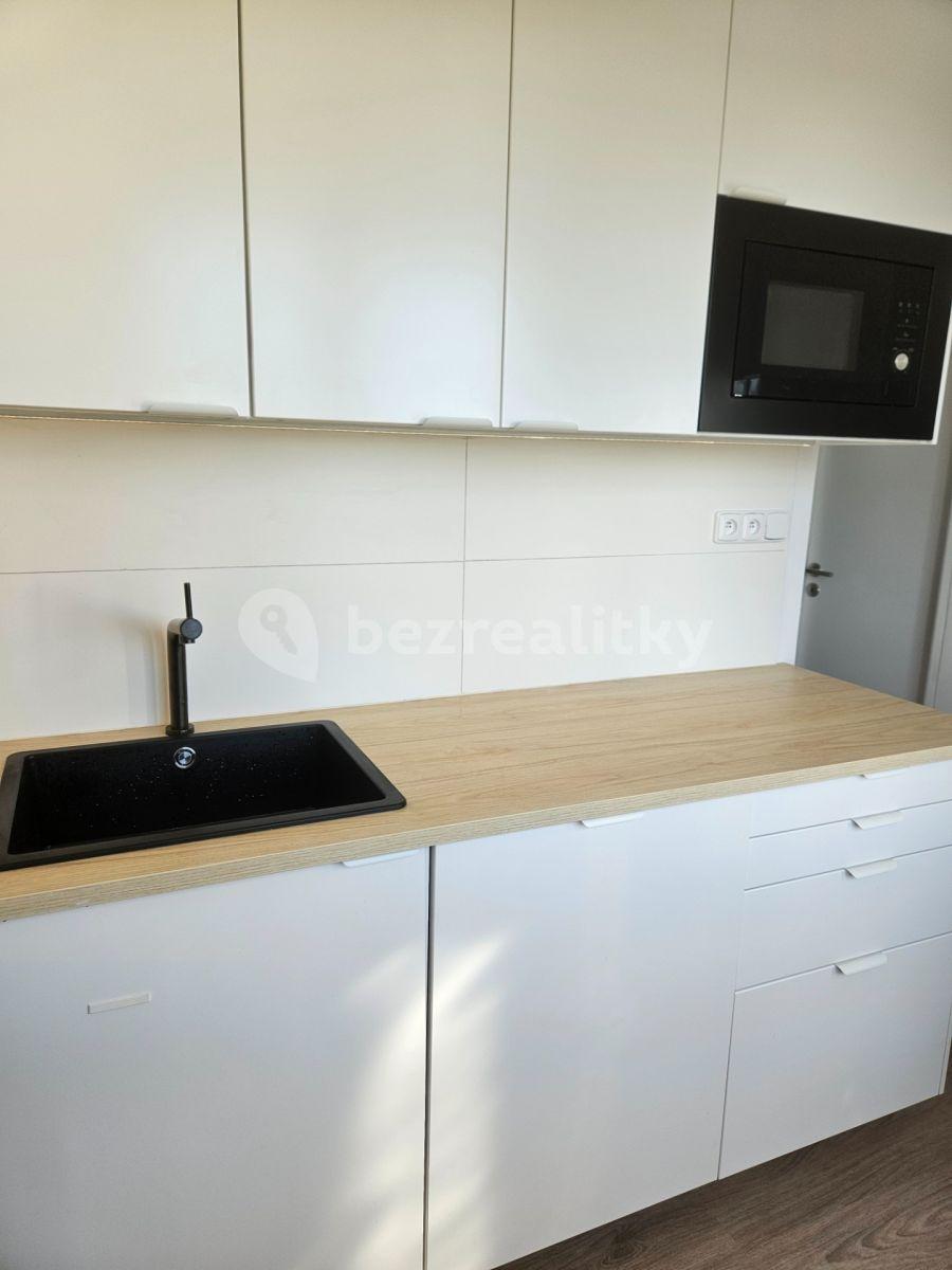 2 bedroom flat to rent, 53 m², Skřivanská, Prague, Prague