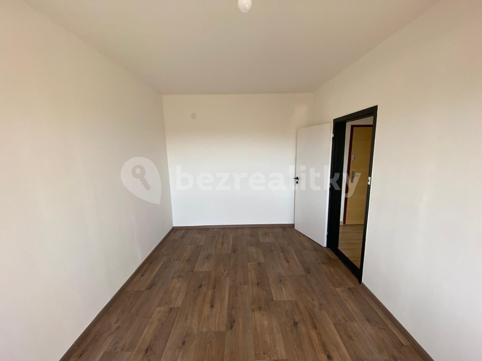 1 bedroom with open-plan kitchen flat to rent, 42 m², Dvořákova, Děčín, Ústecký Region