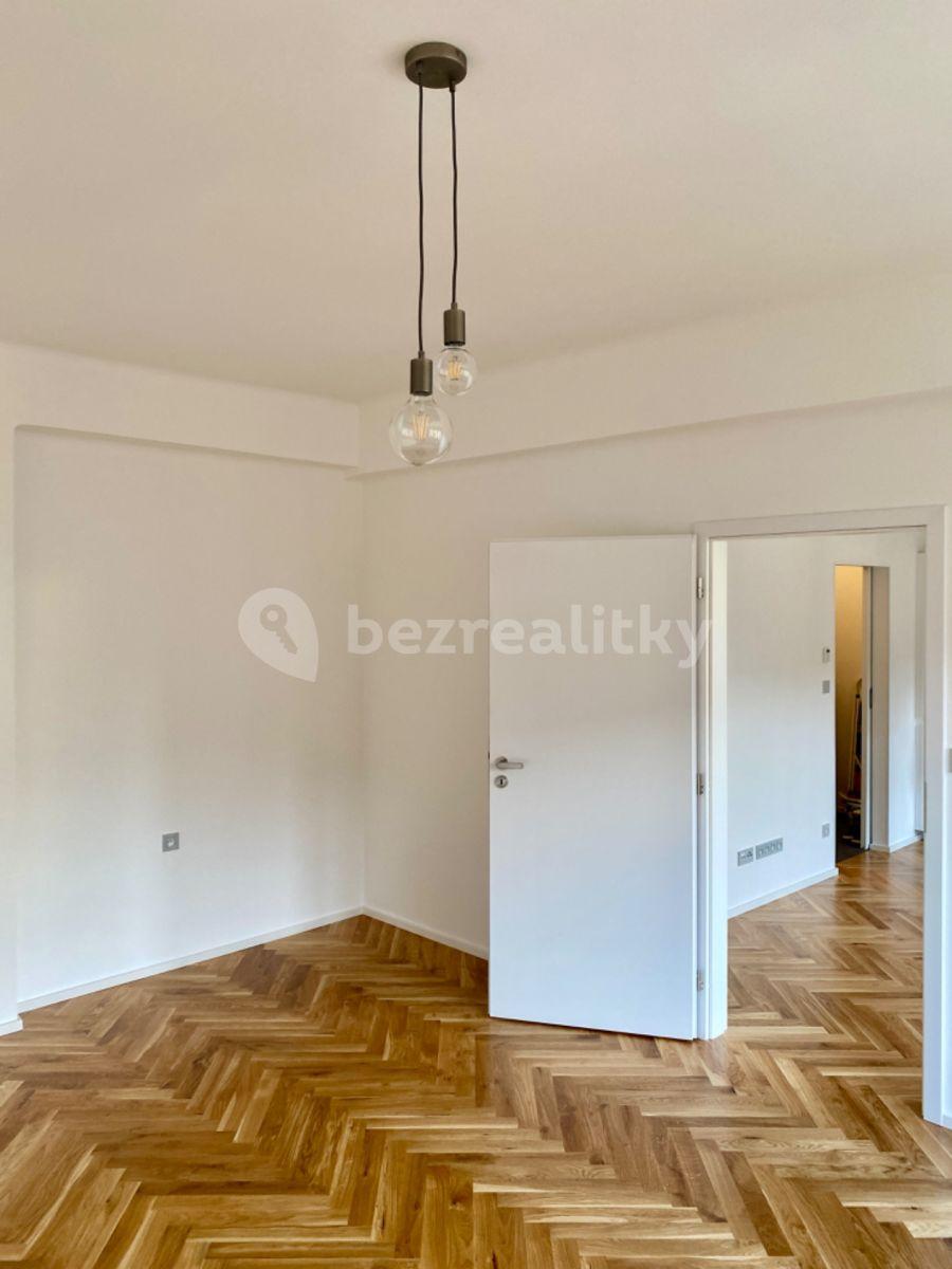 1 bedroom with open-plan kitchen flat for sale, 53 m², Jeseniova, Prague, Prague