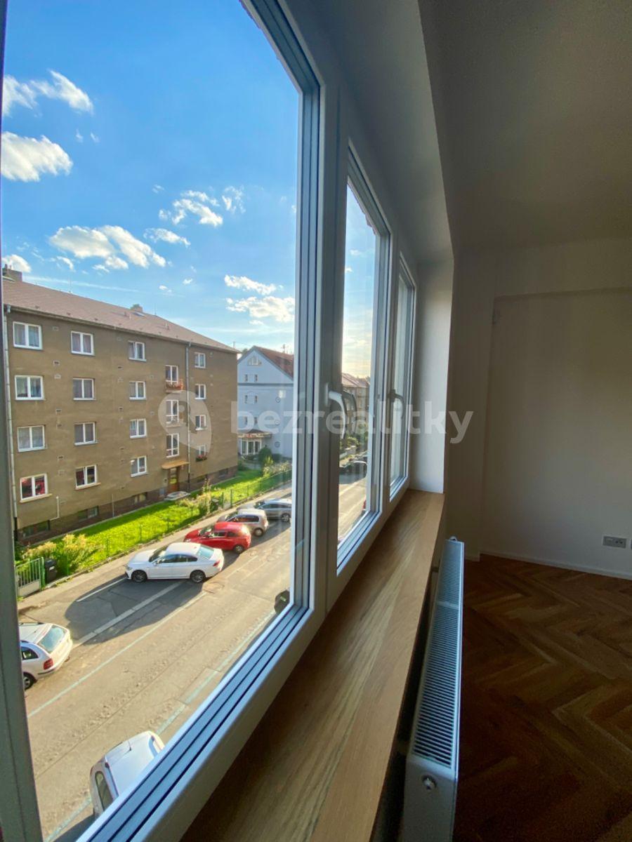 1 bedroom with open-plan kitchen flat for sale, 53 m², Jeseniova, Prague, Prague