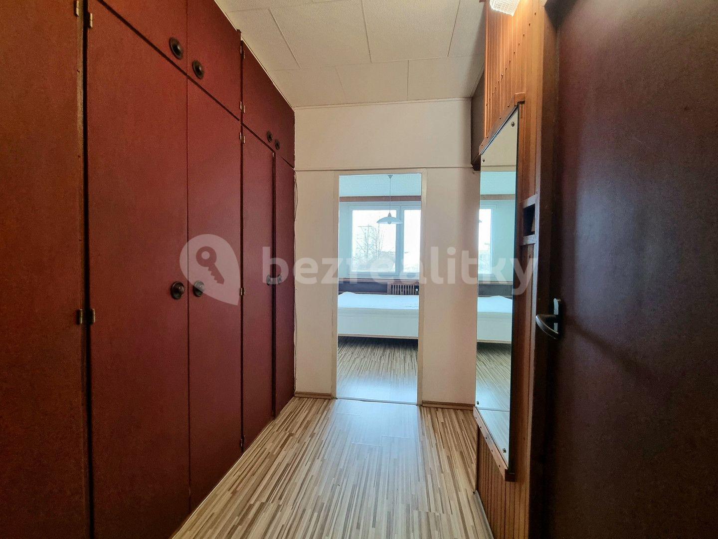 1 bedroom with open-plan kitchen flat to rent, 43 m², Na Strži, Prague, Prague