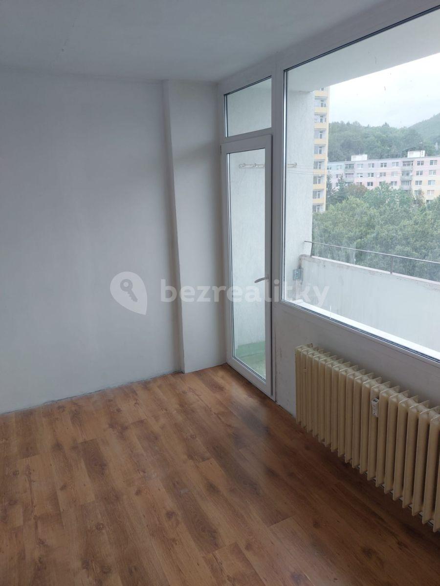 3 bedroom flat to rent, 65 m², Budovatelská, Klášterec nad Ohří, Ústecký Region