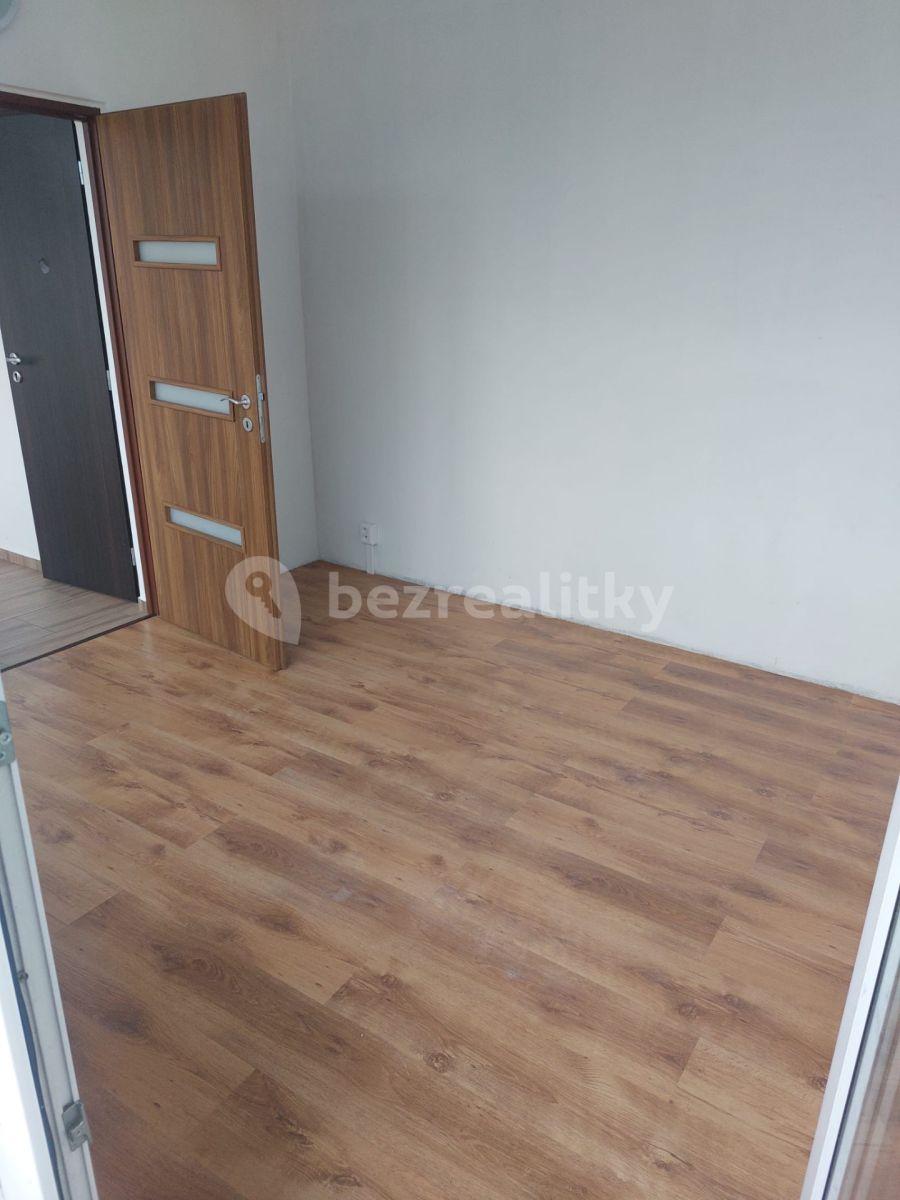 3 bedroom flat to rent, 65 m², Budovatelská, Klášterec nad Ohří, Ústecký Region