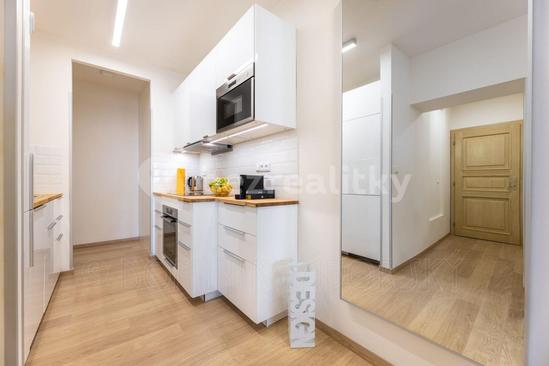 2 bedroom with open-plan kitchen flat to rent, 75 m², Karlova, Prague, Prague