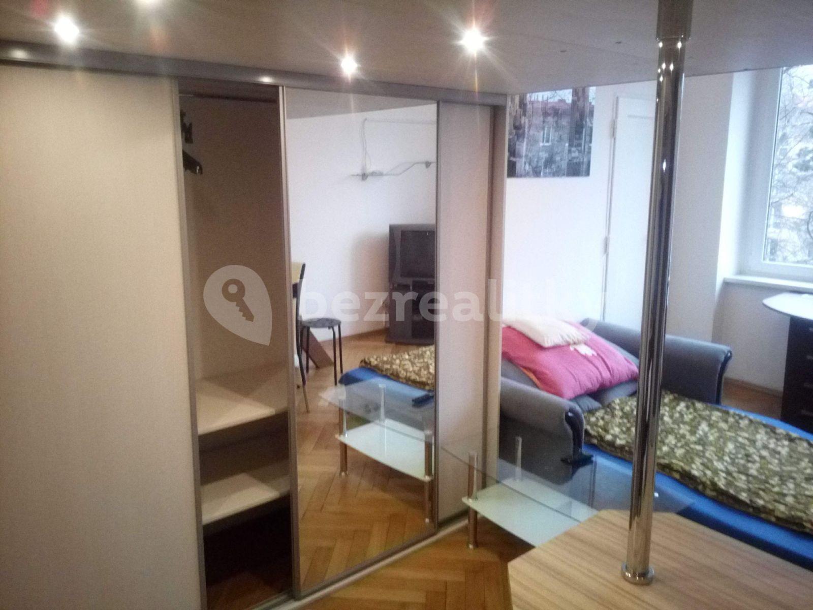 Studio flat to rent, 27 m², Jakutská, Prague, Prague