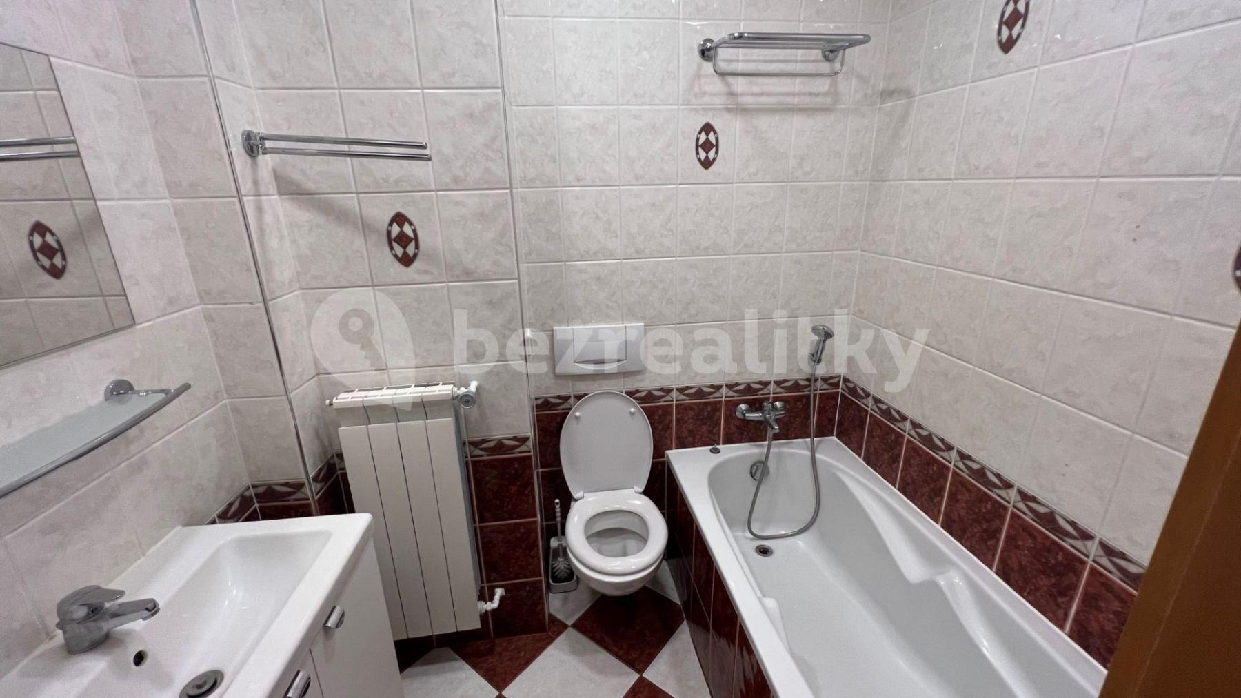 2 bedroom flat to rent, 80 m², Boženy Němcové, Brno, Jihomoravský Region