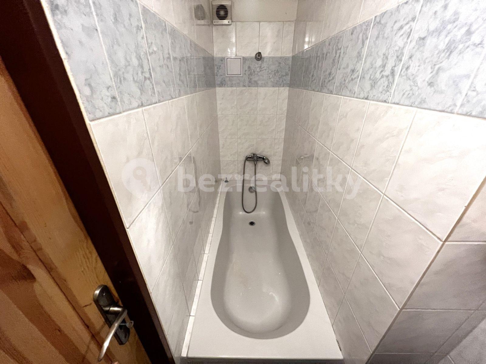 1 bedroom flat for sale, 33 m², Plzeňská, Prague, Prague