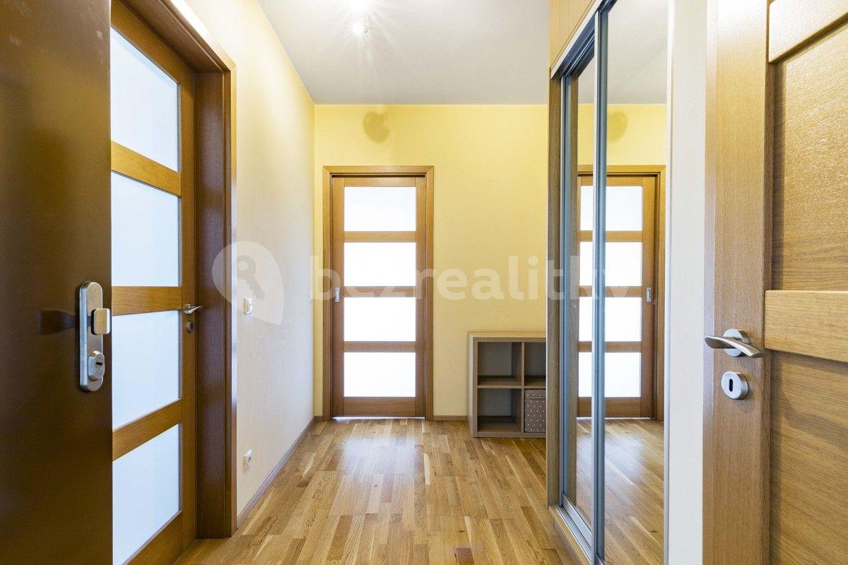 1 bedroom with open-plan kitchen flat to rent, 55 m², Freyova, Prague, Prague