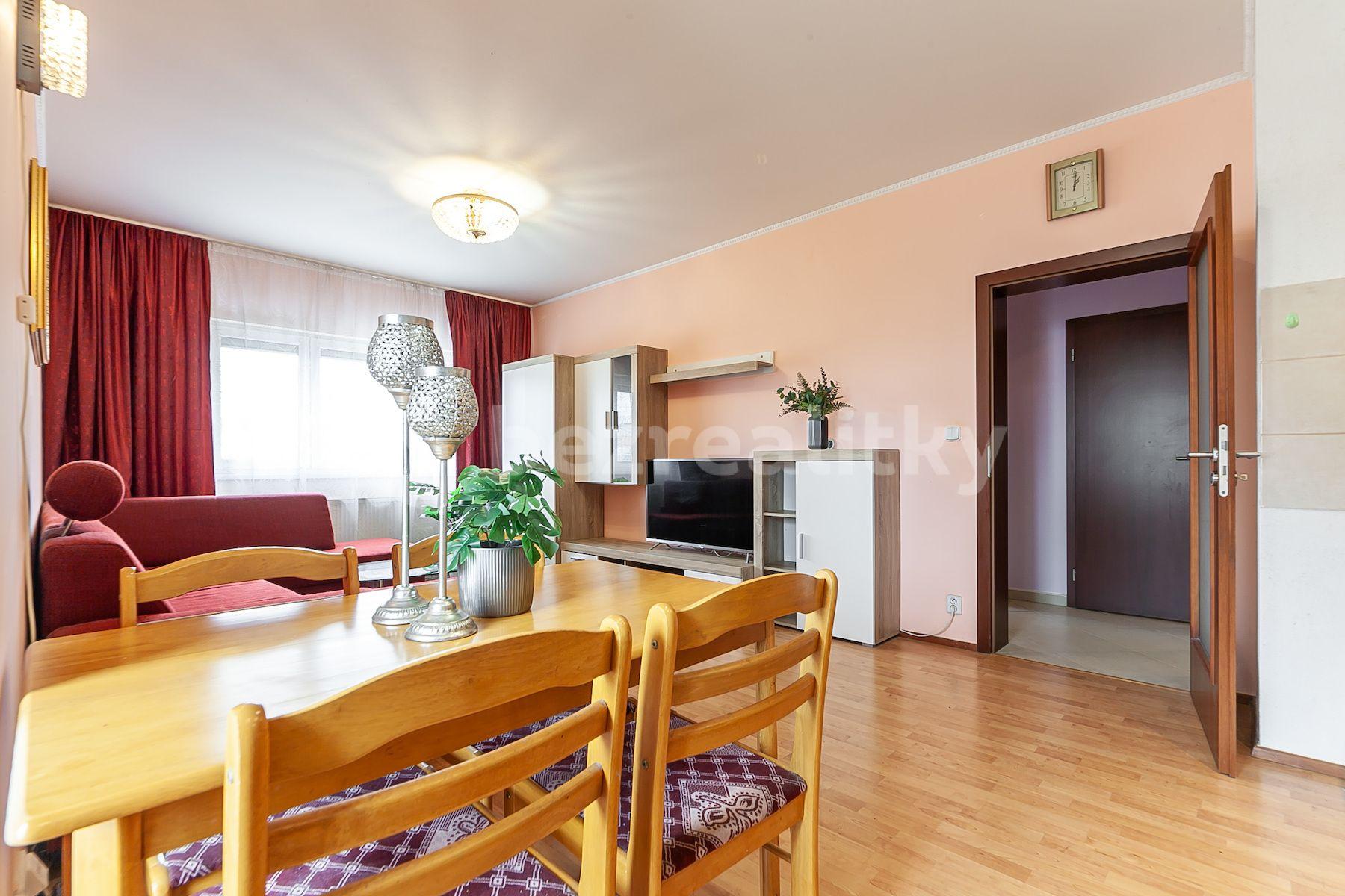 2 bedroom with open-plan kitchen flat for sale, 65 m², Pečárková, Prague, Prague