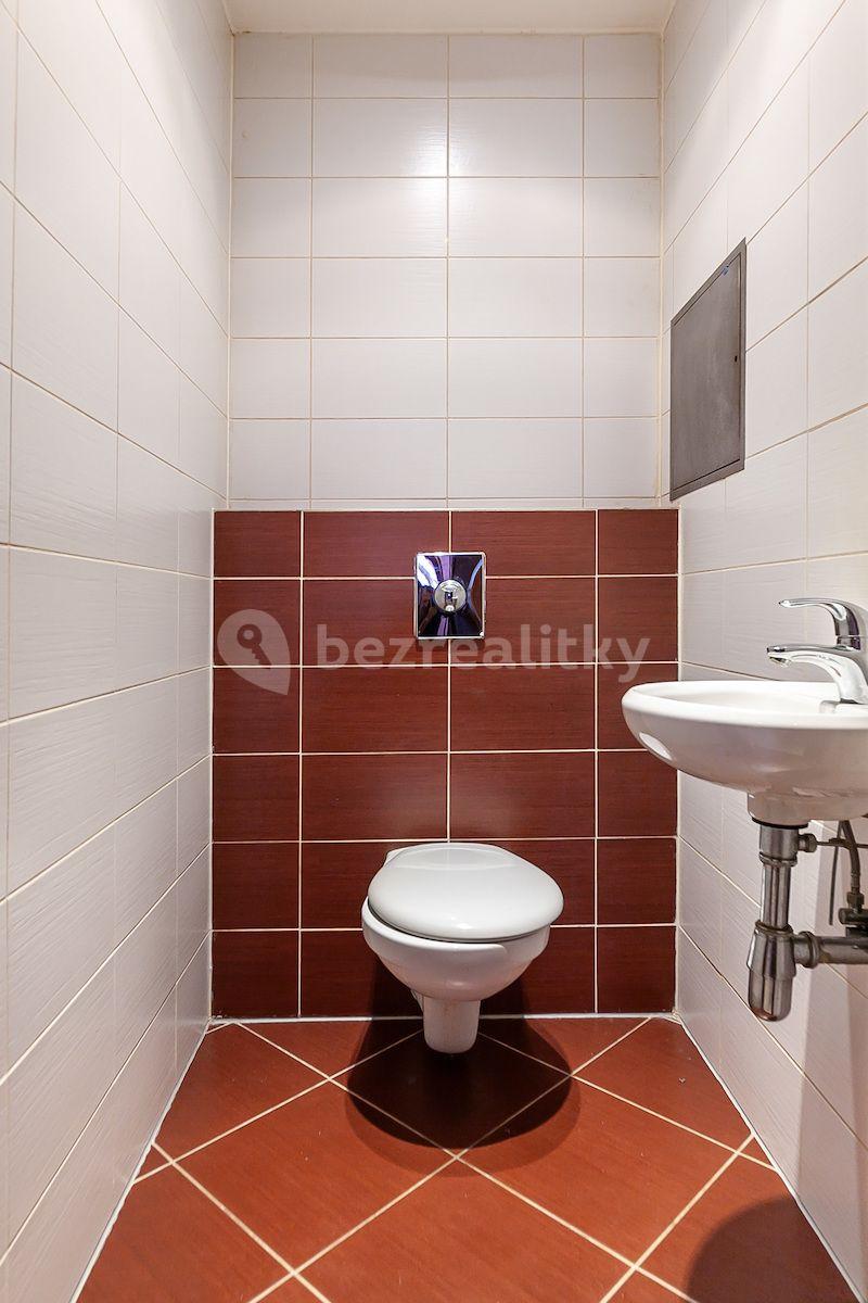 2 bedroom with open-plan kitchen flat for sale, 65 m², Pečárková, Prague, Prague