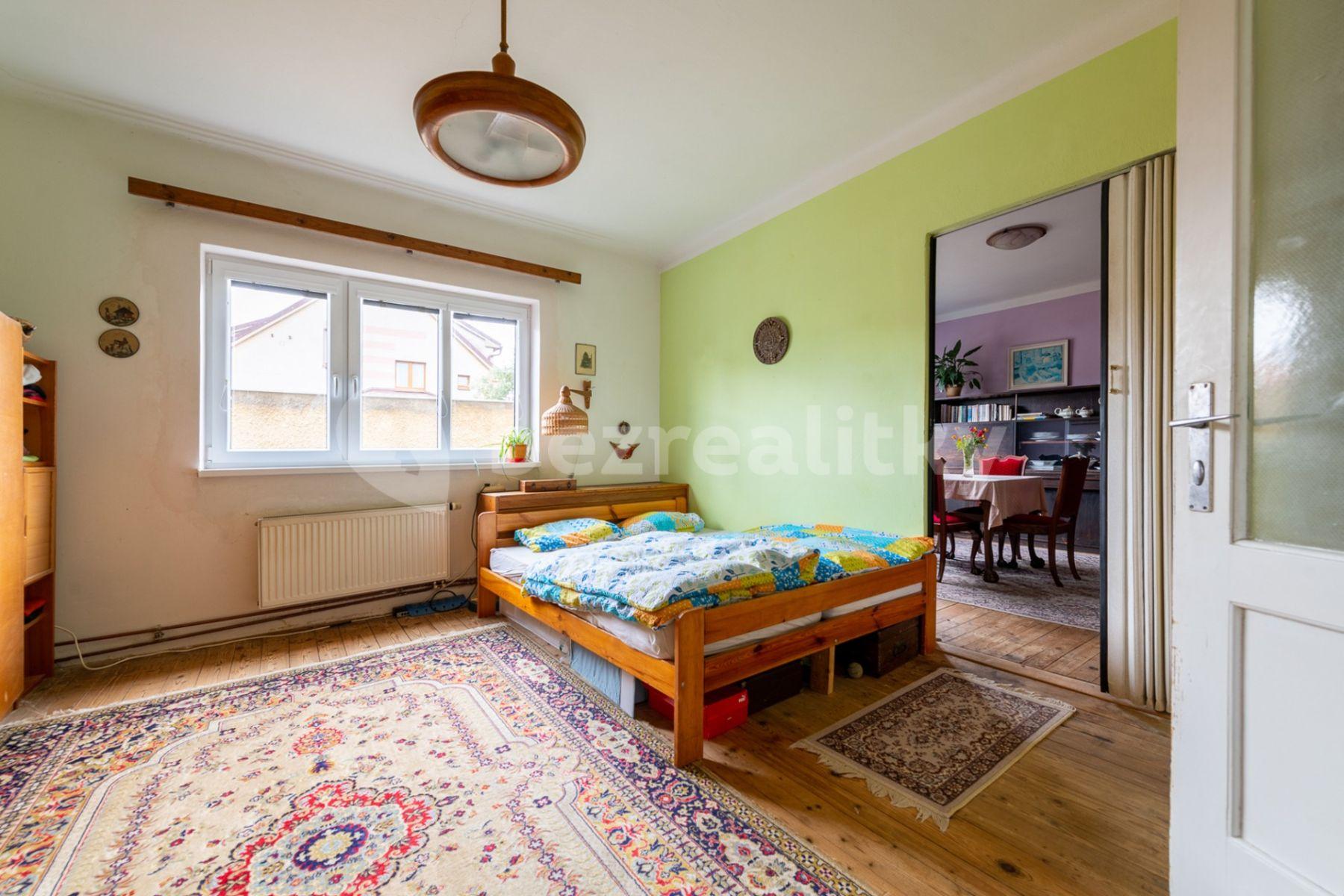 house for sale, 165 m², Zakouřilova, Prague, Prague