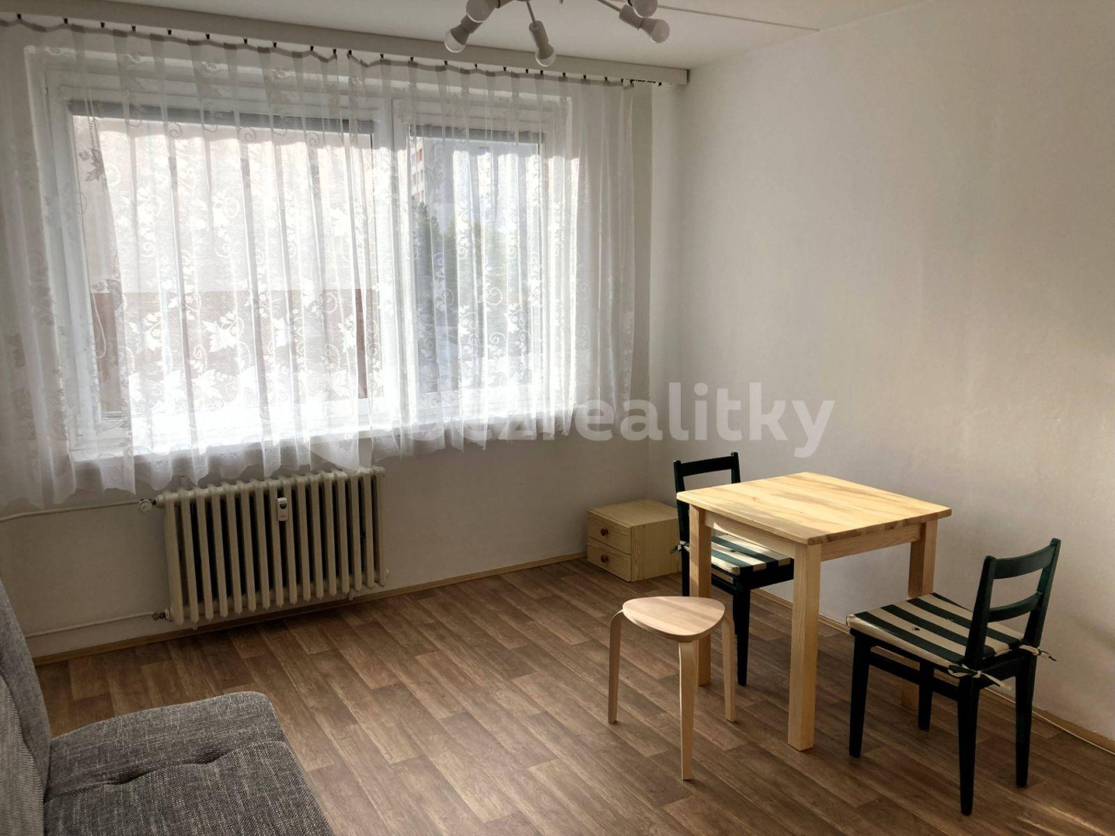 Studio flat to rent, 30 m², Botevova, Prague, Prague