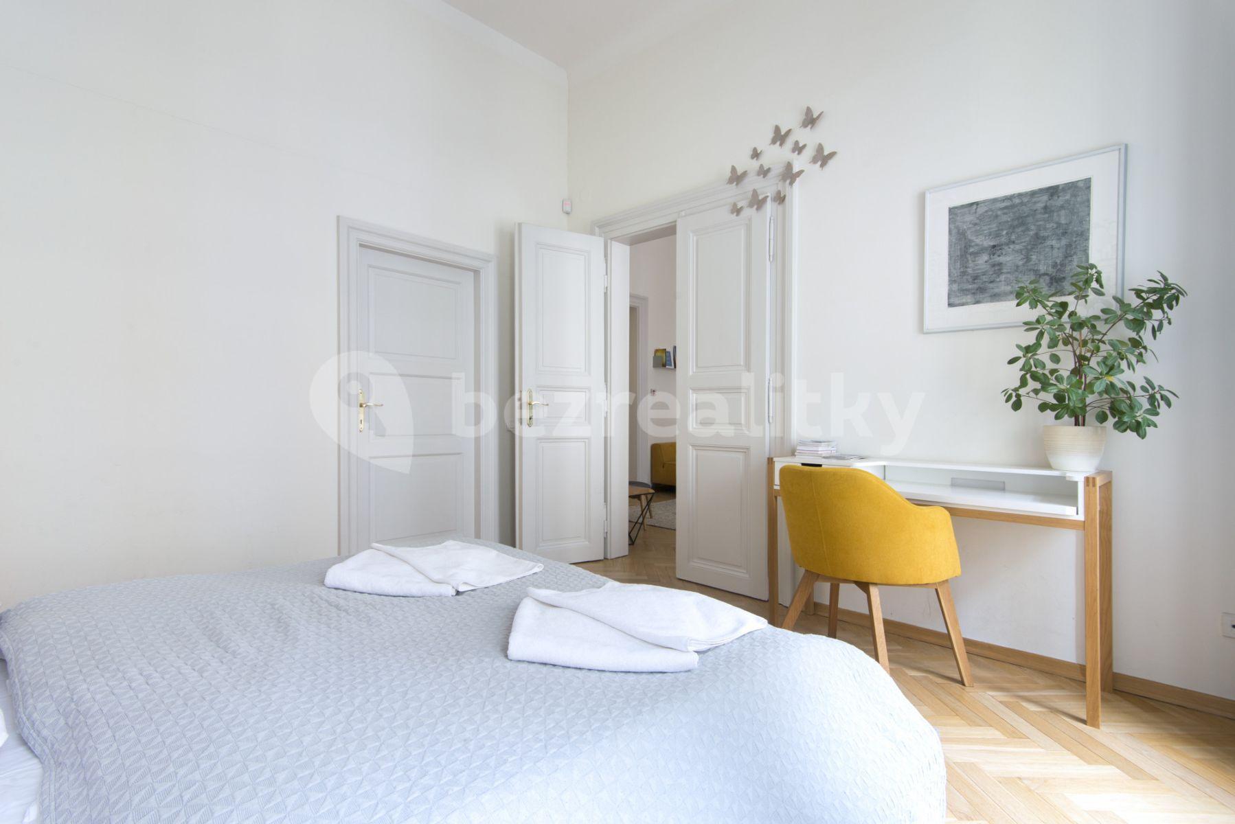 4 bedroom flat to rent, 136 m², Betlémská, Prague, Prague