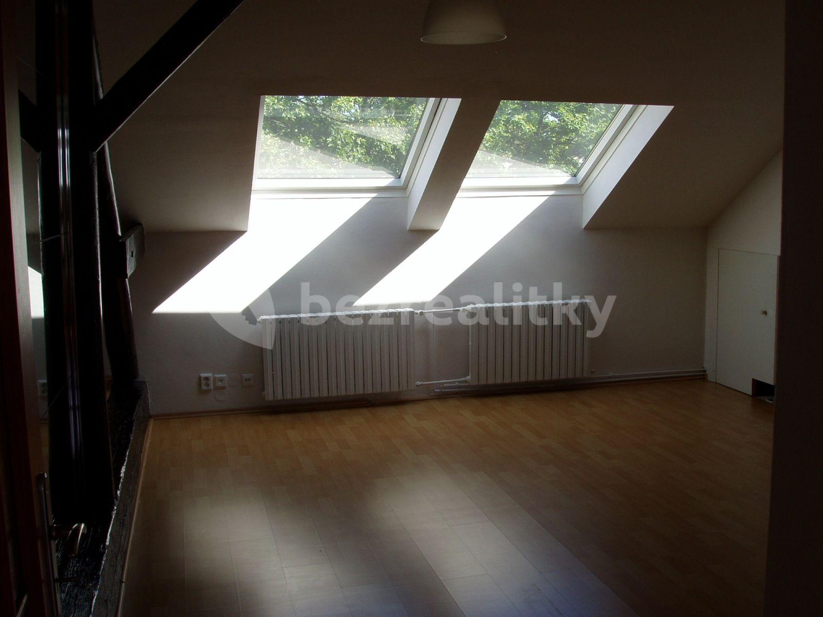 1 bedroom with open-plan kitchen flat to rent, 64 m², Zámostní, Ostrava, Moravskoslezský Region